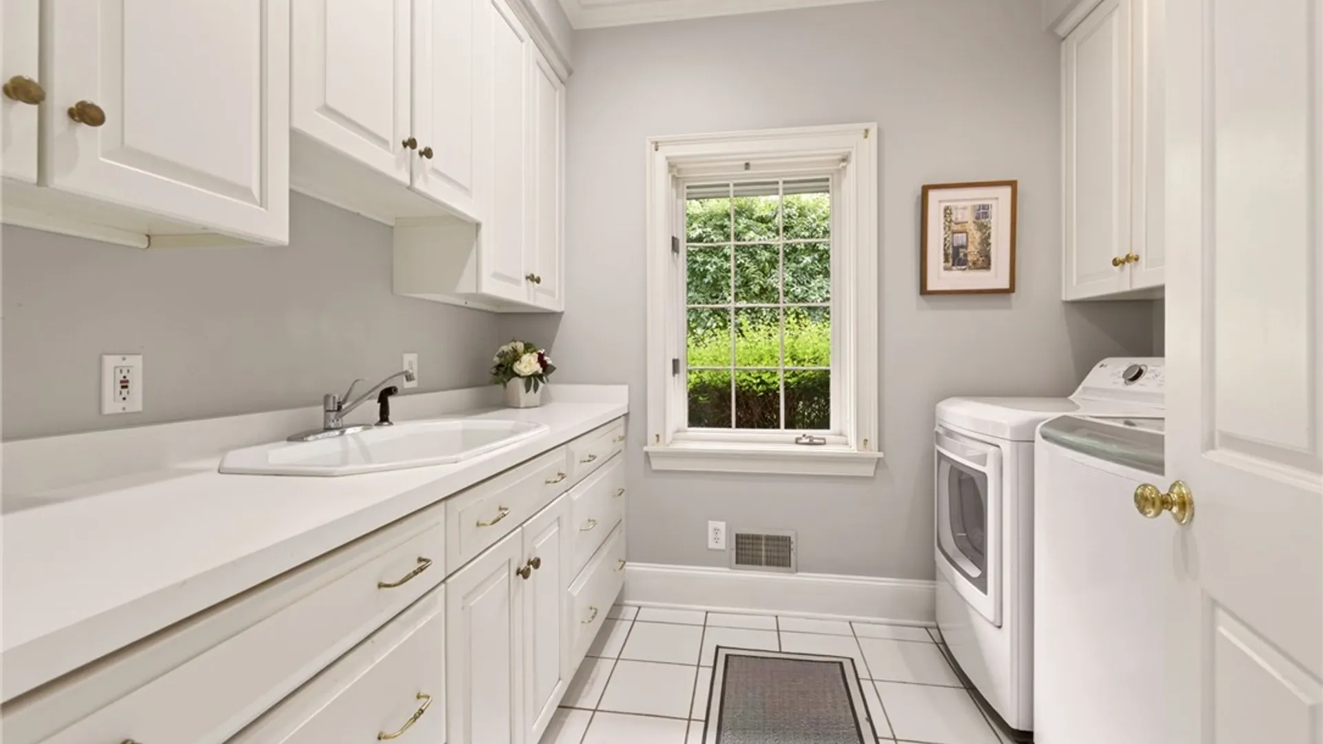 Property at 15 Sunrise Park, Pittsford, NY 14534 24