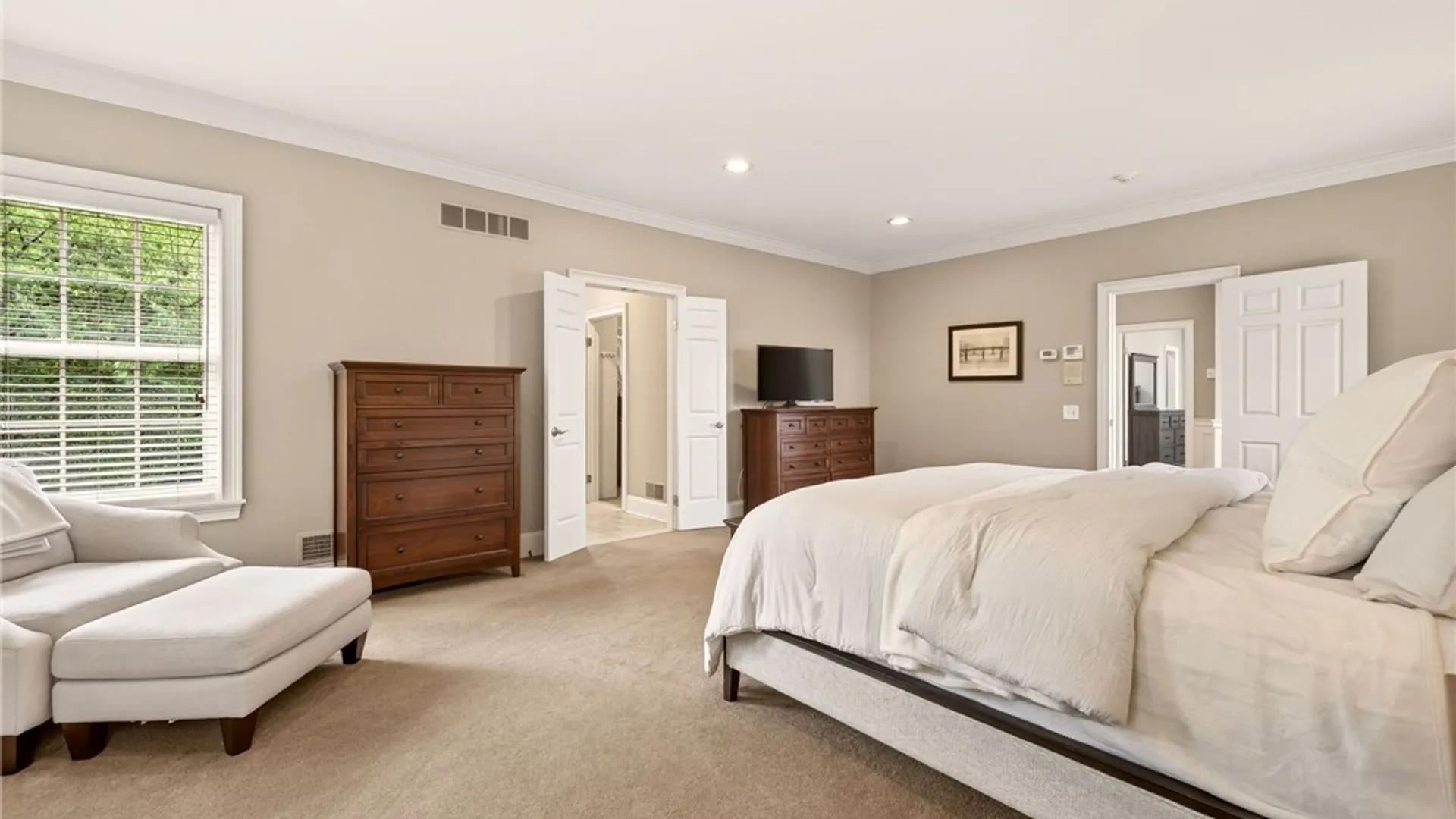 Property at 15 Sunrise Park, Pittsford, NY 14534 28