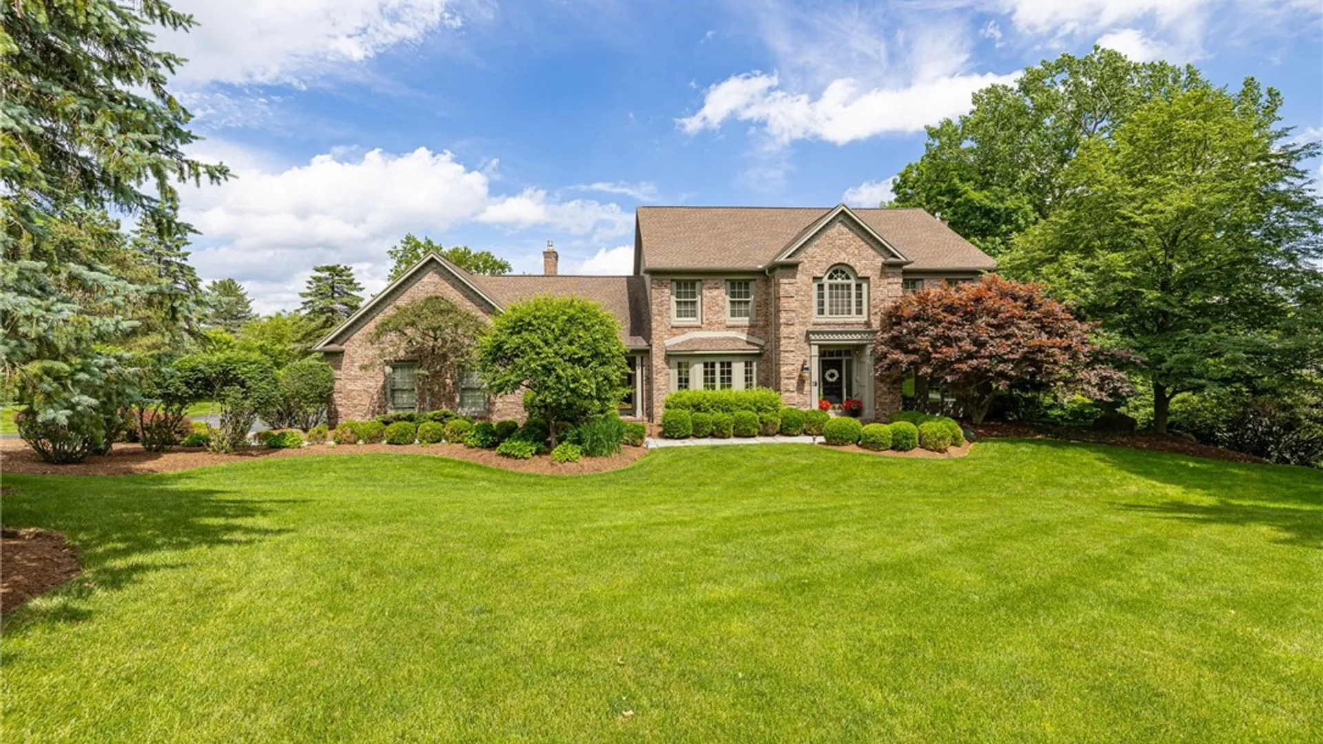 Property at 15 Sunrise Park, Pittsford, NY 14534 3