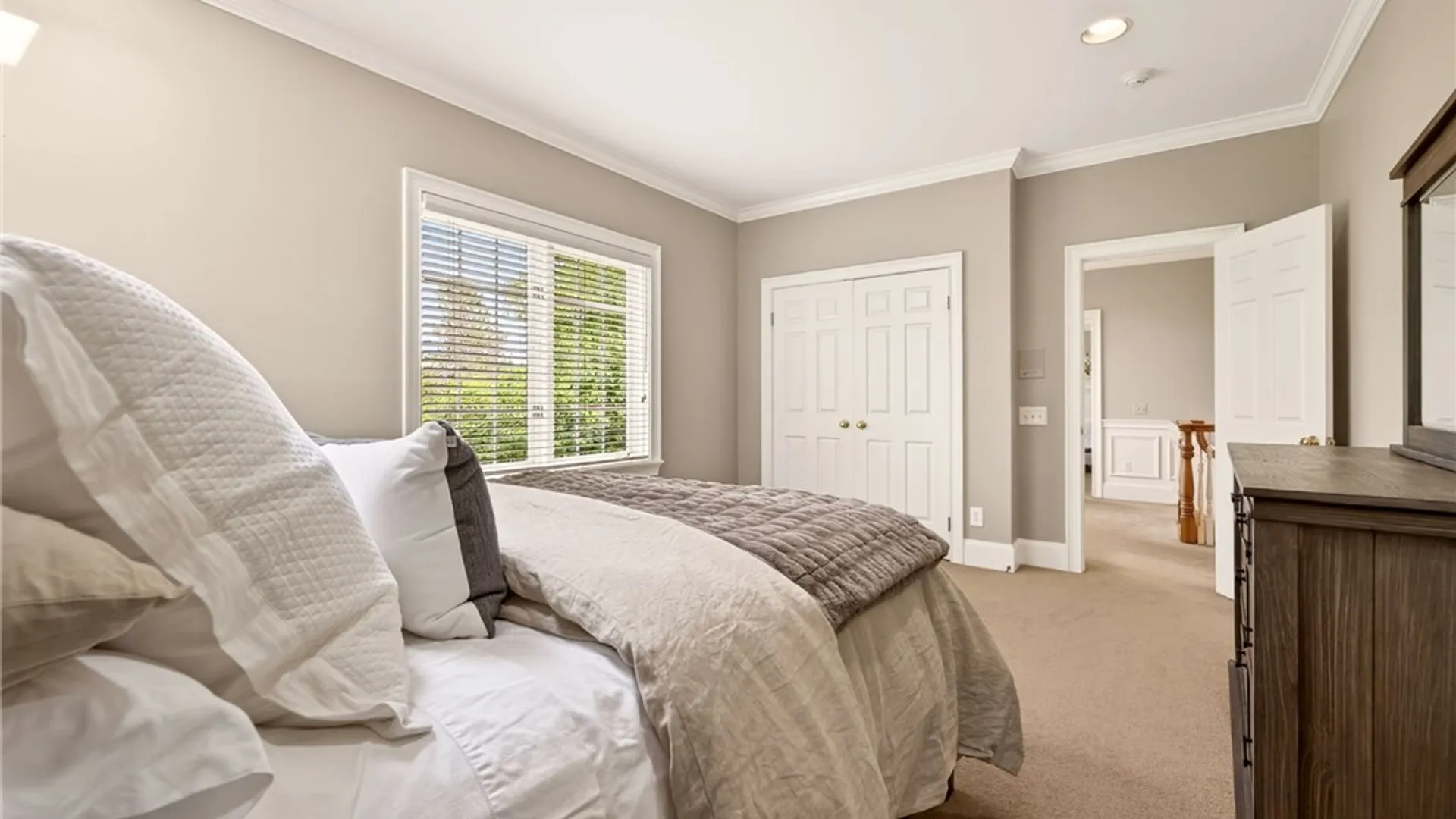 Property at 15 Sunrise Park, Pittsford, NY 14534 32
