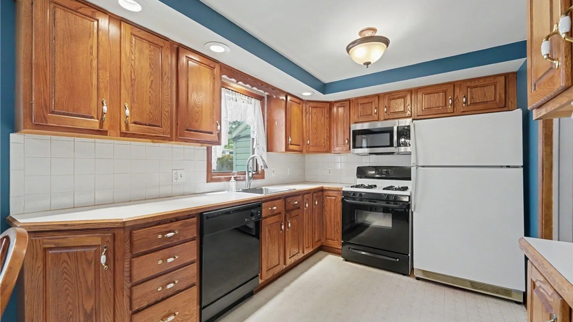 Property at 240 Blackstone Boulevard, Tonawanda, NY 14150 14