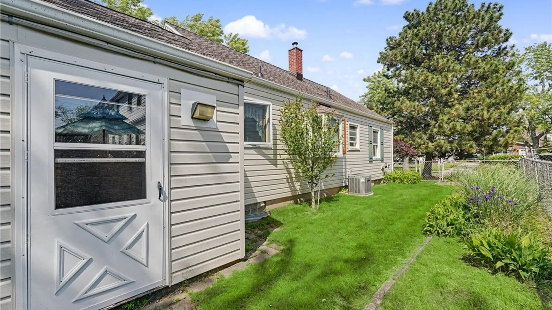 Property at 240 Blackstone Boulevard, Tonawanda, NY 14150 32