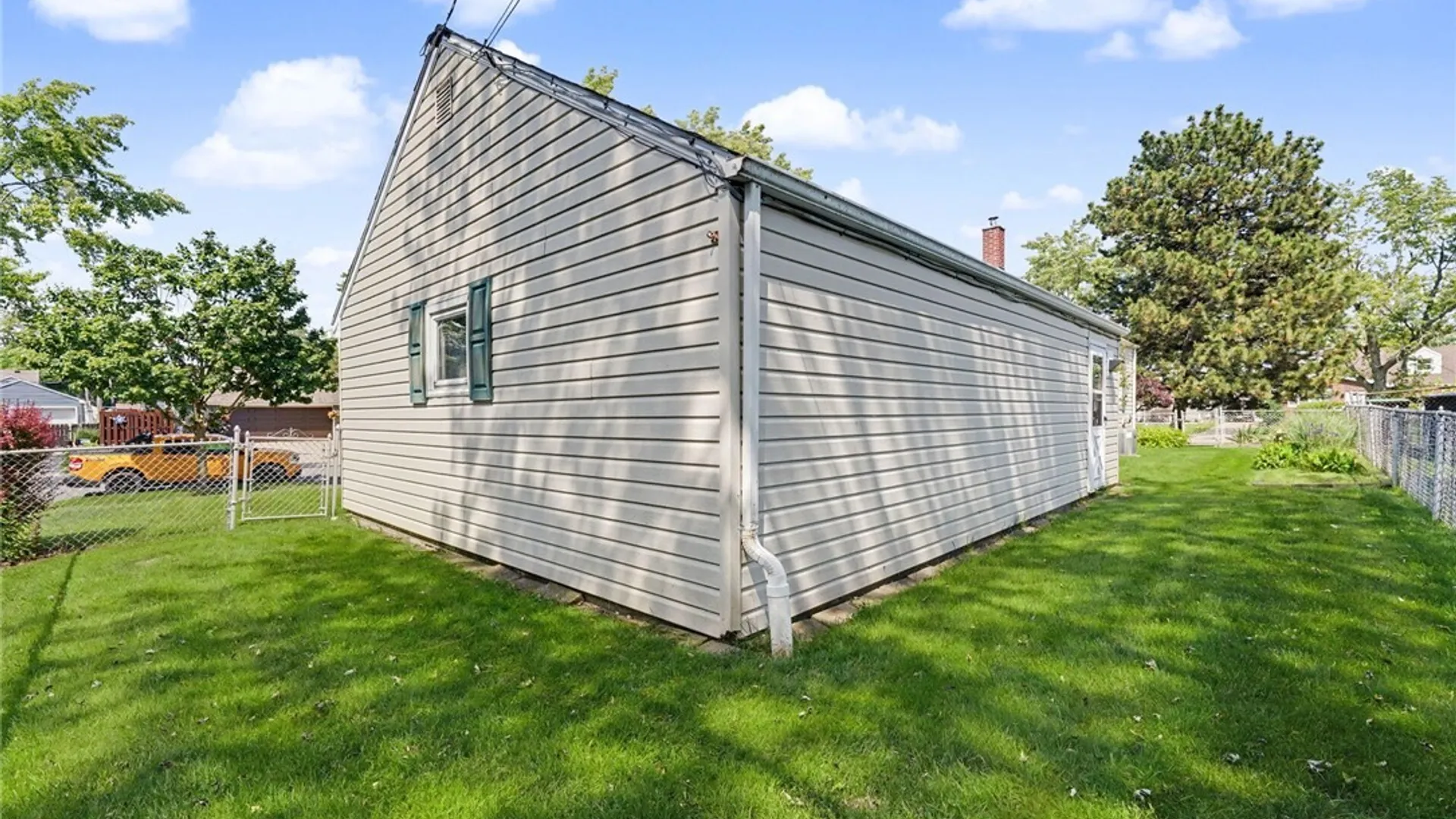 Property at 240 Blackstone Boulevard, Tonawanda, NY 14150 33