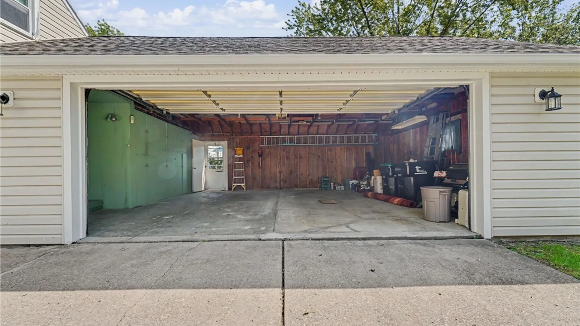 Property at 240 Blackstone Boulevard, Tonawanda, NY 14150 35