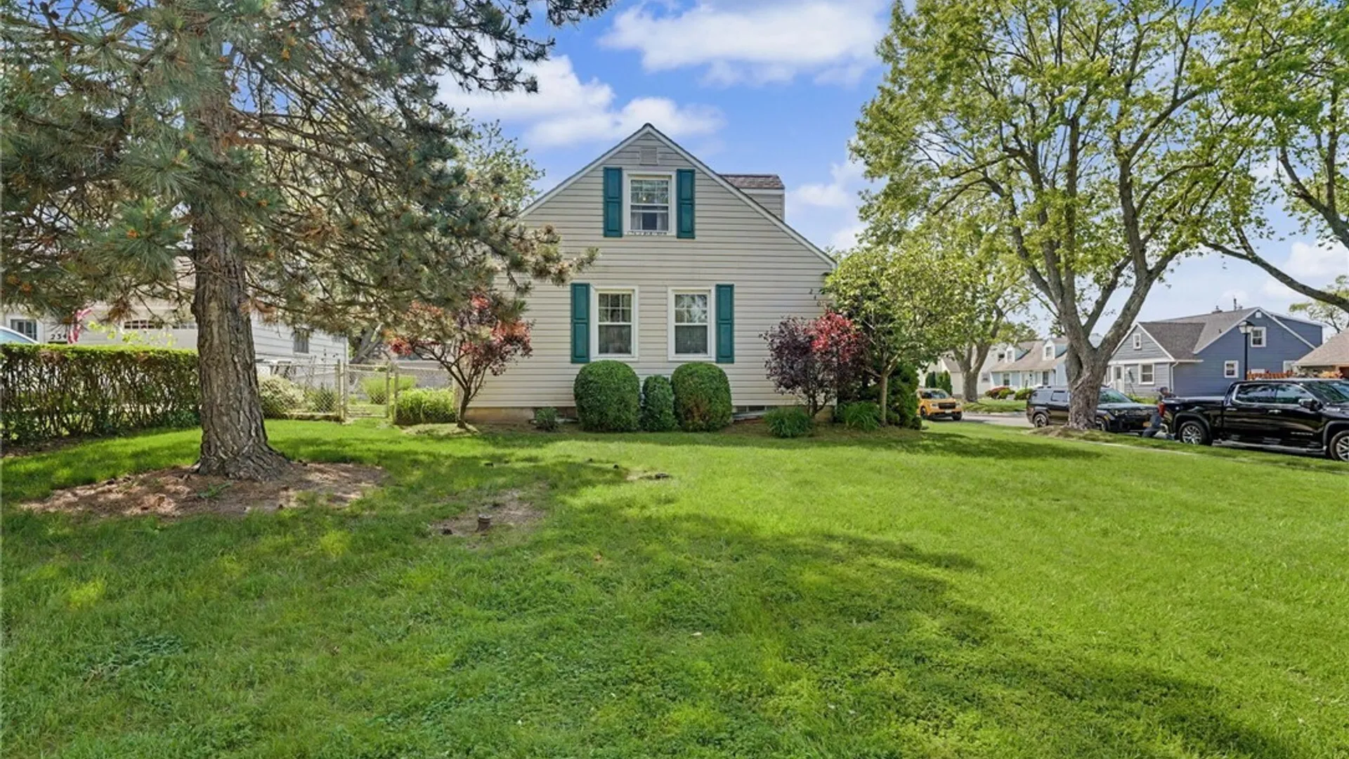 Property at 240 Blackstone Boulevard, Tonawanda, NY 14150 4