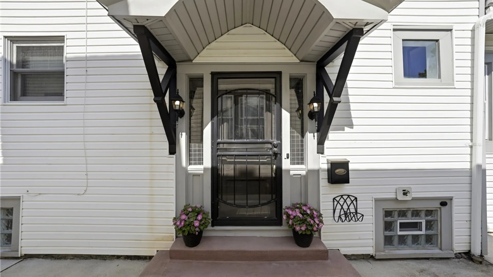 Property at 246 Linden Avenue, Buffalo, NY 14216 6