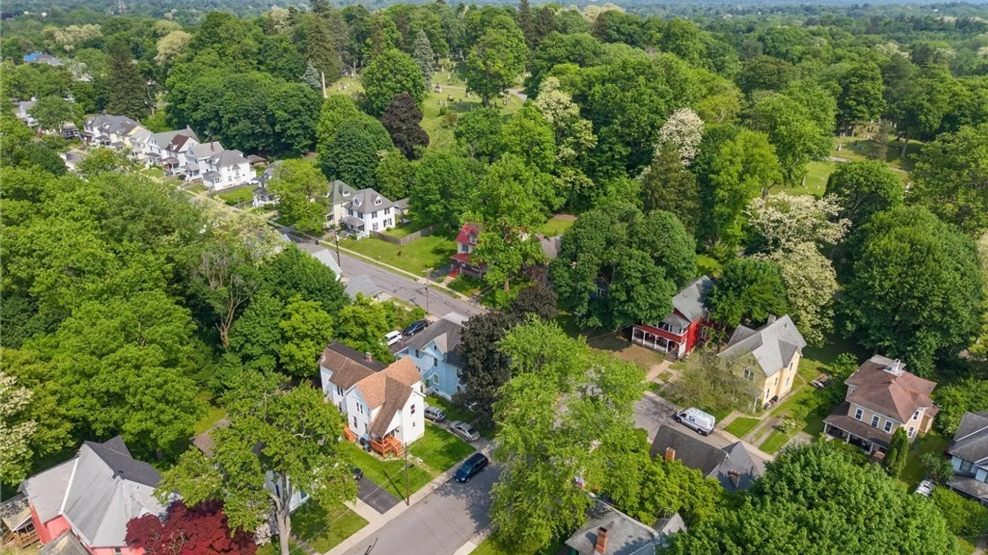 Property at 114 Ross Place, Auburn, NY 13021 24
