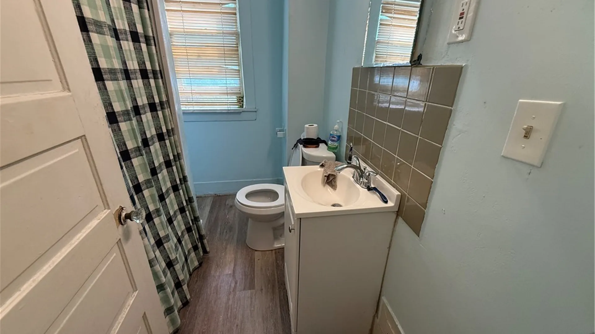 Property at 114 Ross Place, Auburn, NY 13021 6