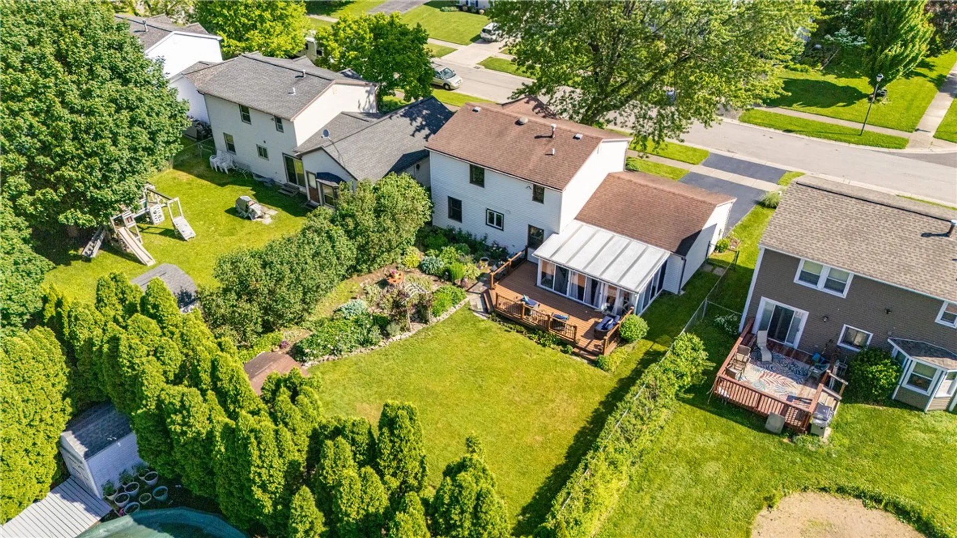 Property at 123 Woodsong Lane, Greece, NY 14612 37
