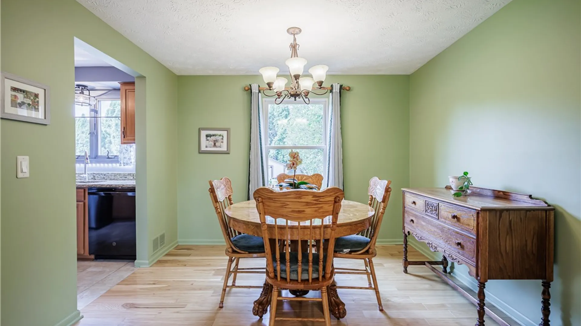 Property at 123 Woodsong Lane, Greece, NY 14612 9