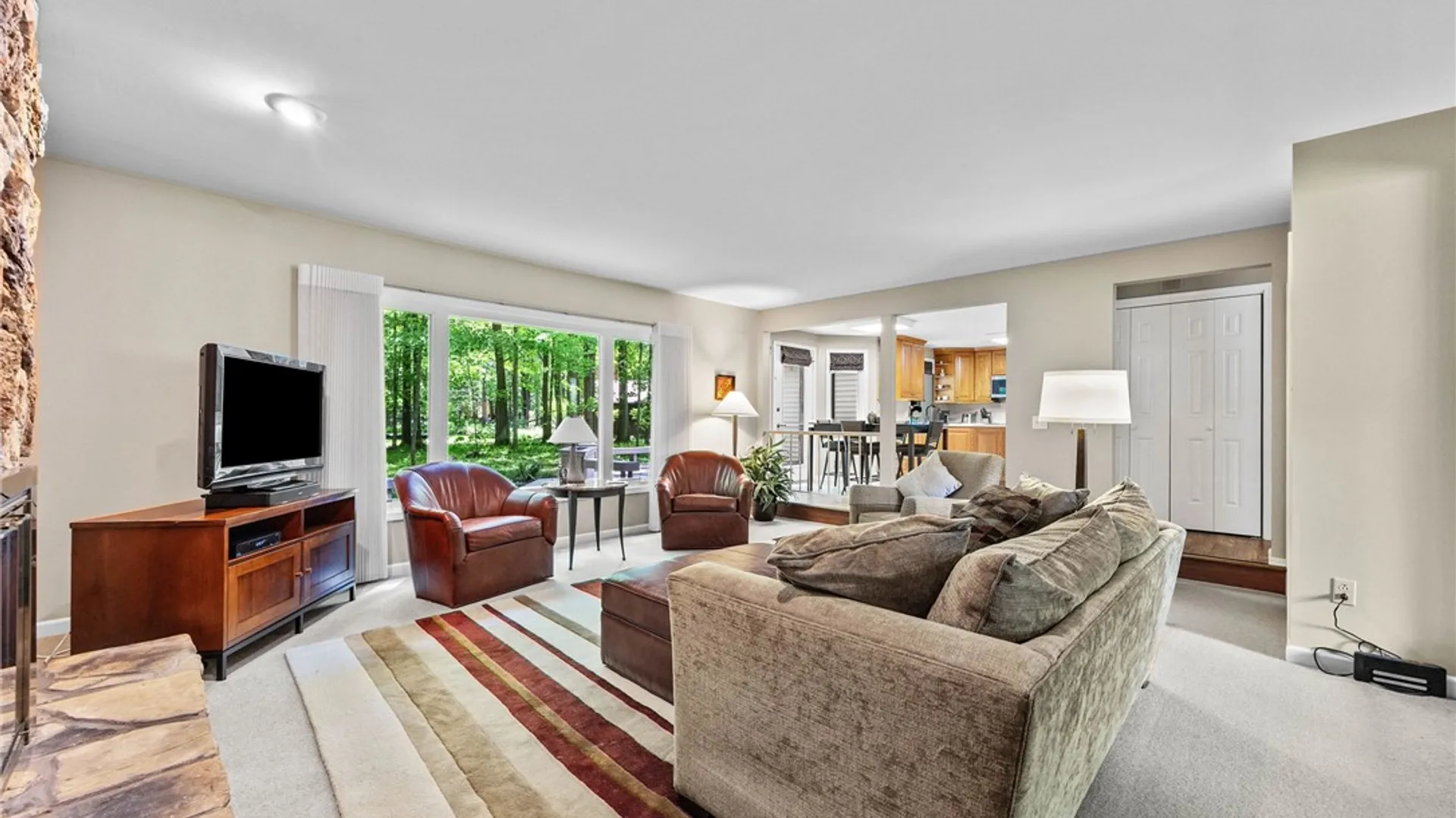 Property at 54 Larkwood Dr, Greece, NY 14626 4