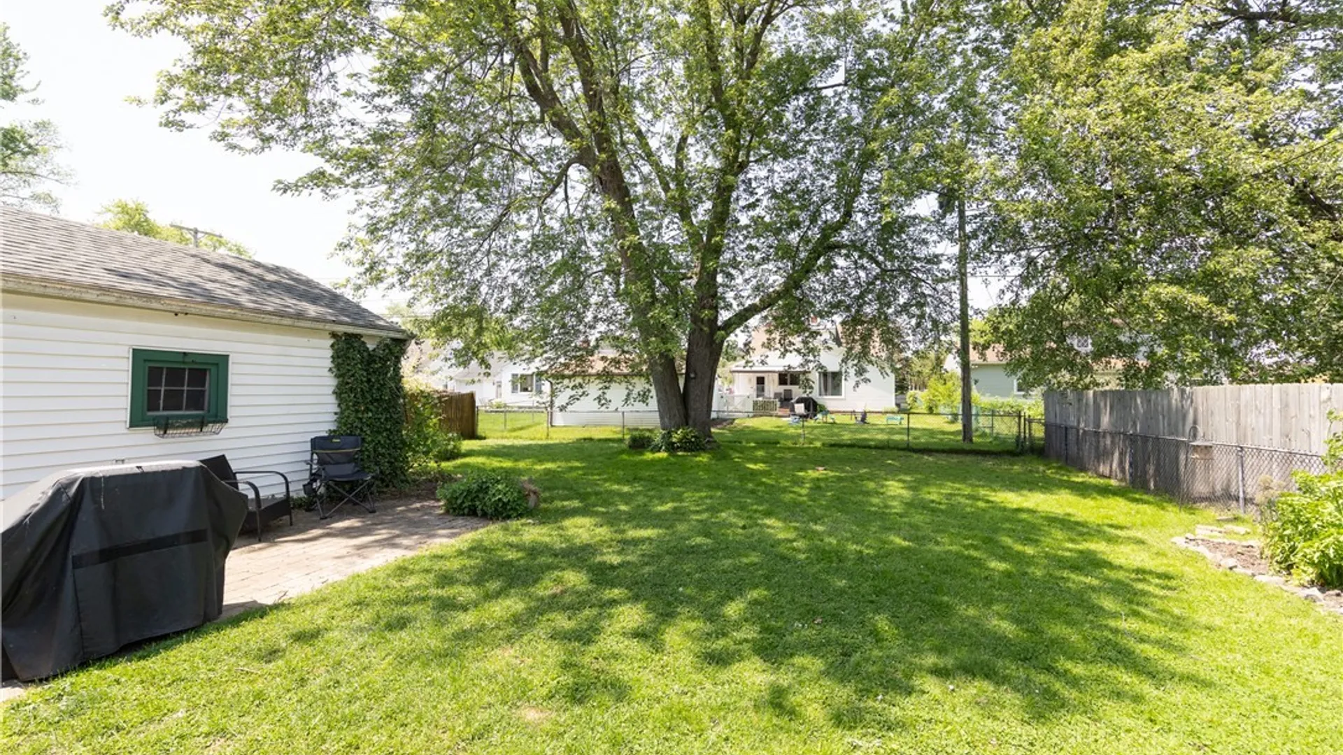 Property at 60 Ledyard Avenue, Cheektowaga, NY 14043 18