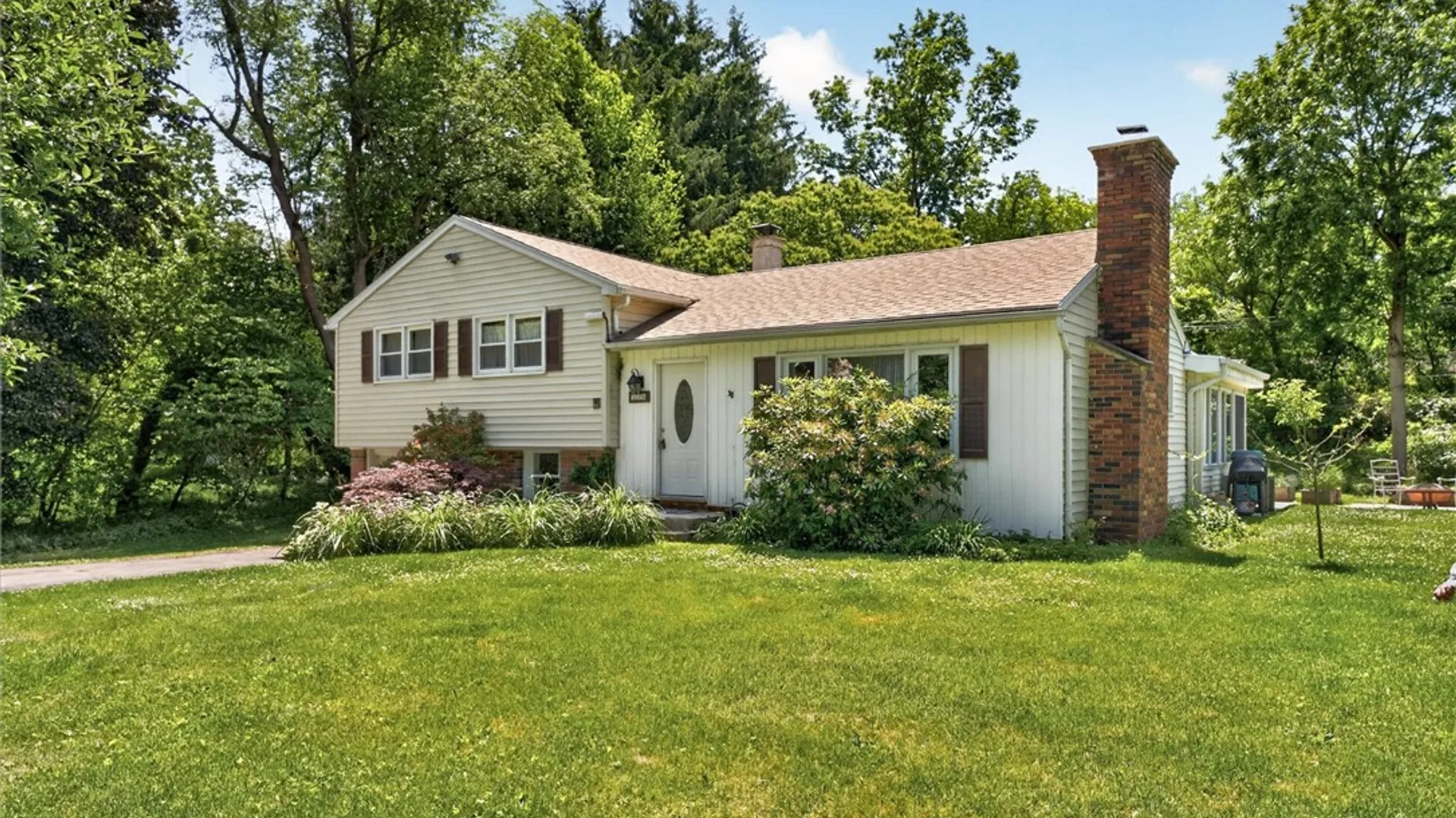 Property at 115 Crescent Road, Perinton, NY 14450 2