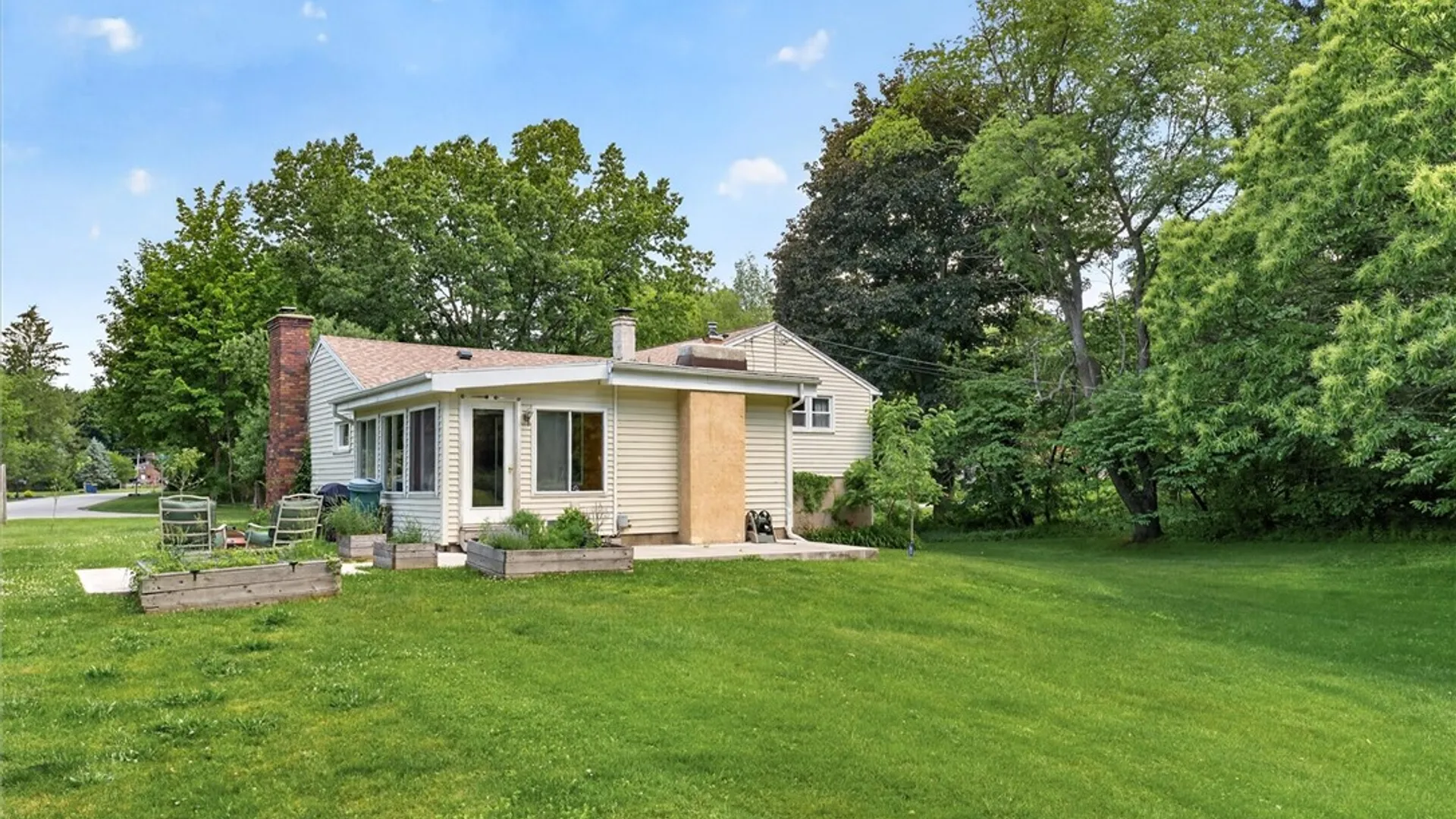 Property at 115 Crescent Road, Perinton, NY 14450 4