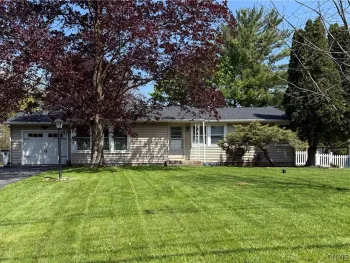 607 E Genesee Street, Manlius, NY 13066