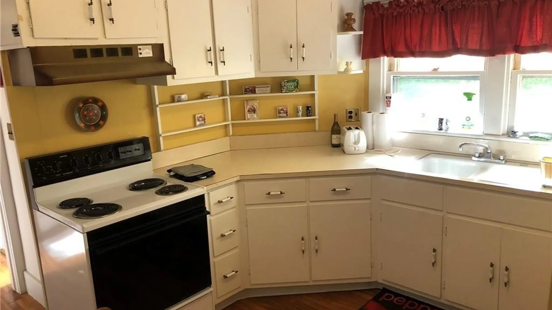 Property at 167 E Genesee St Apt 2, Skaneateles, NY 13152 4