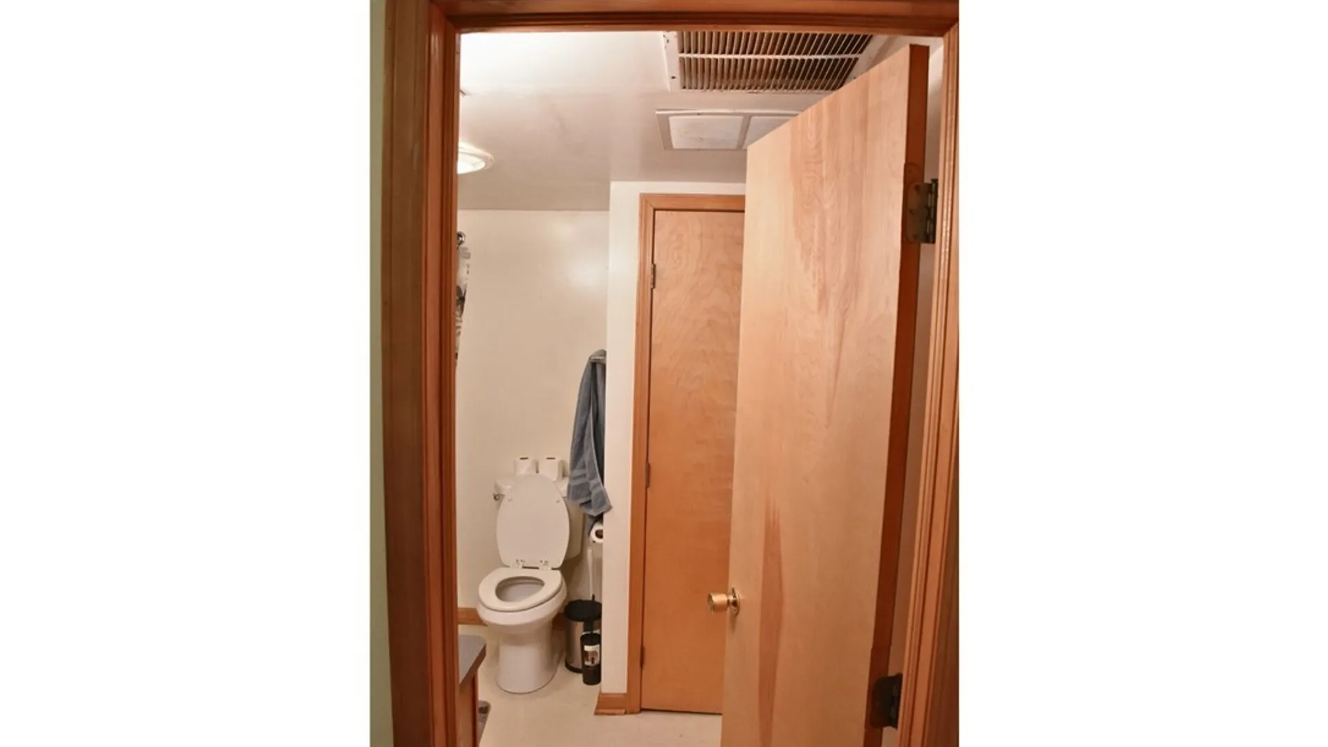 Property at 31 Elkhart Street, Lackawanna, NY 14218 33