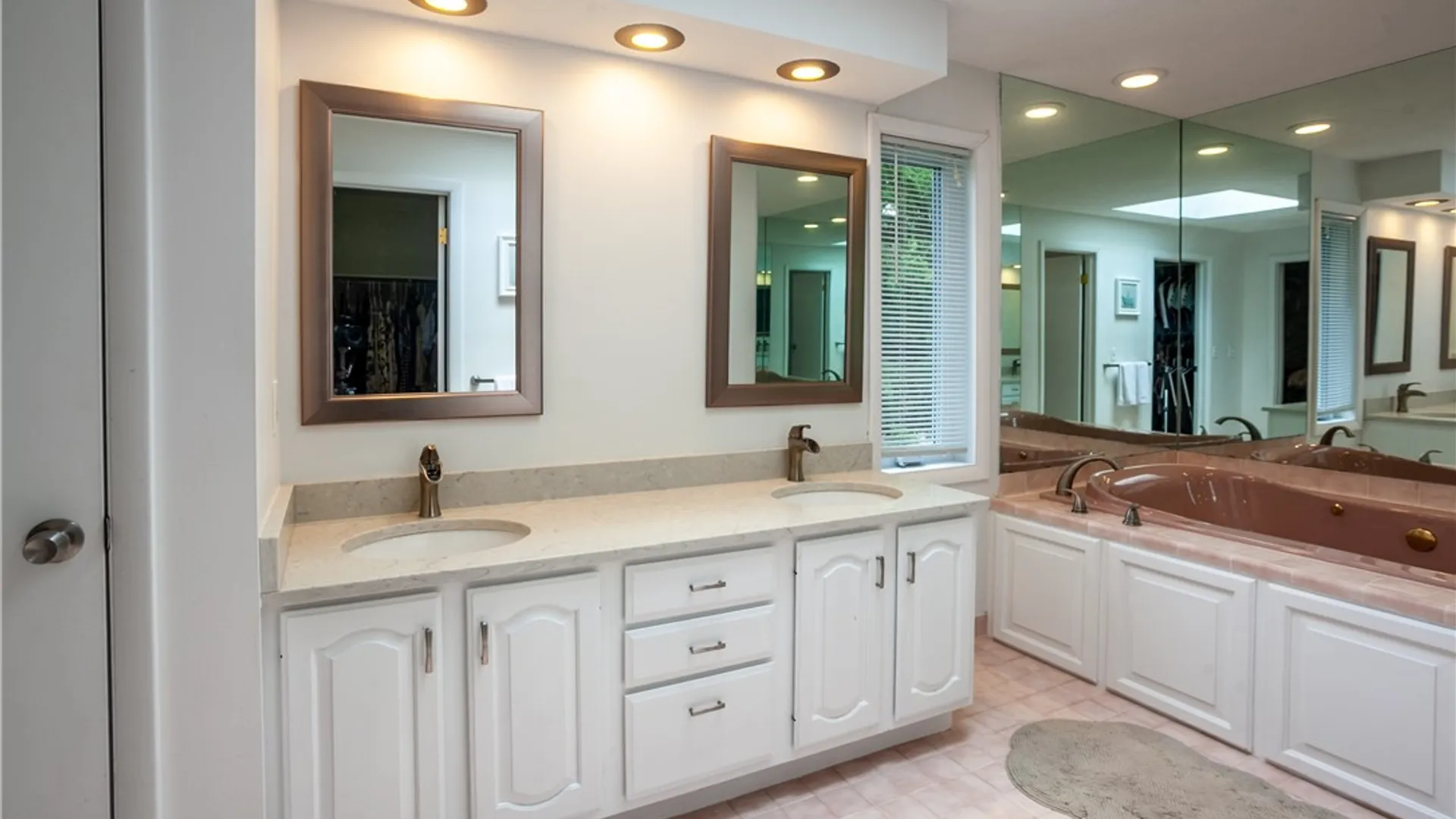 Property at 72 Caversham Woods, Pittsford, NY 14534 29
