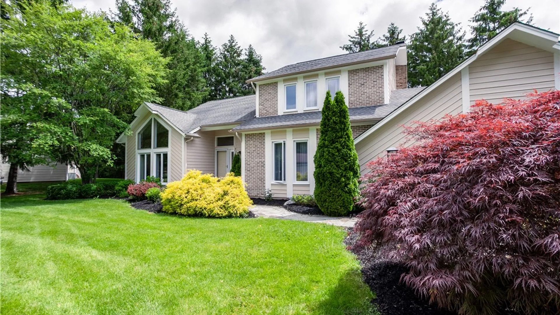 Property at 72 Caversham Woods, Pittsford, NY 14534 3