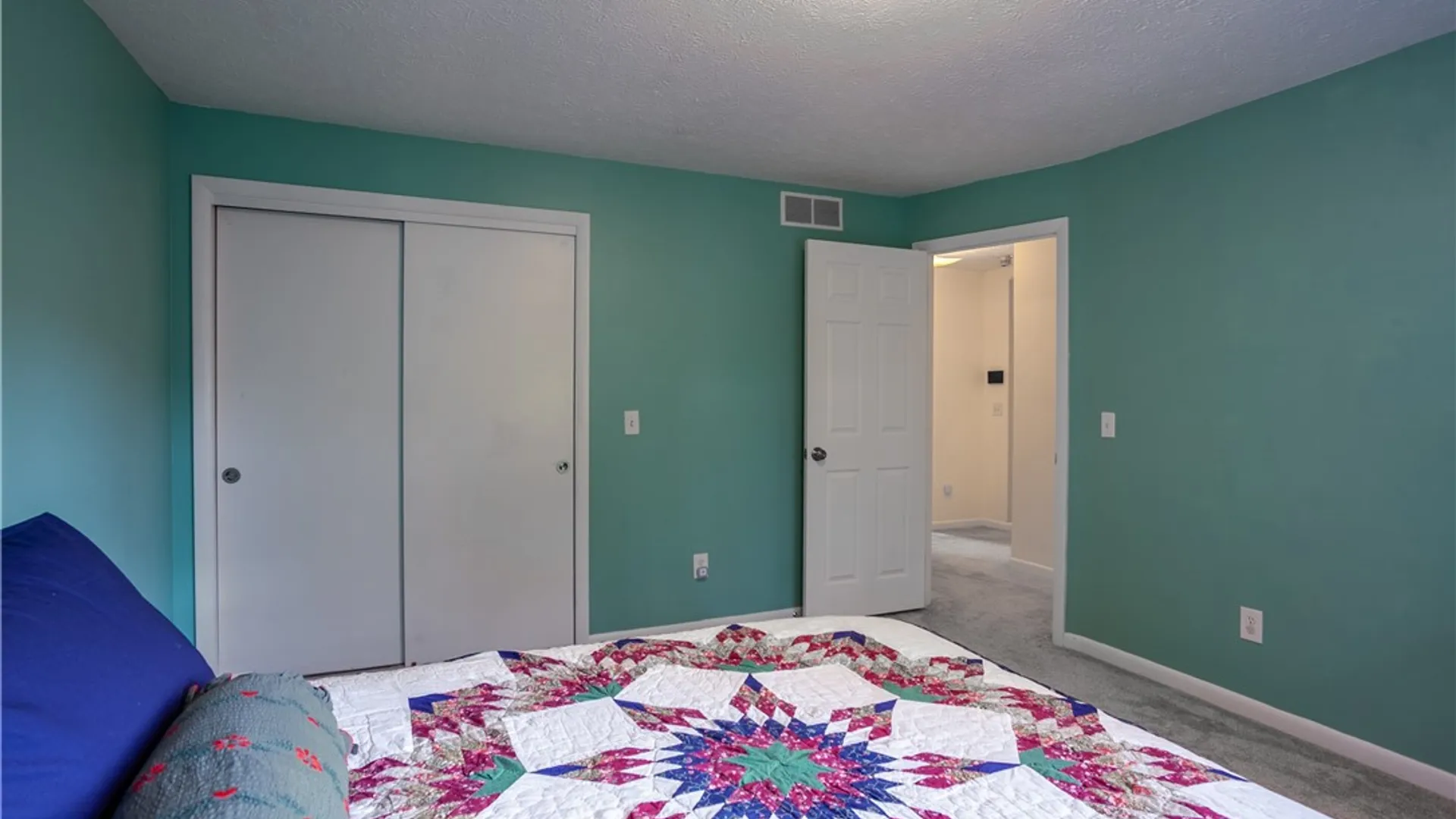 Property at 72 Caversham Woods, Pittsford, NY 14534 34