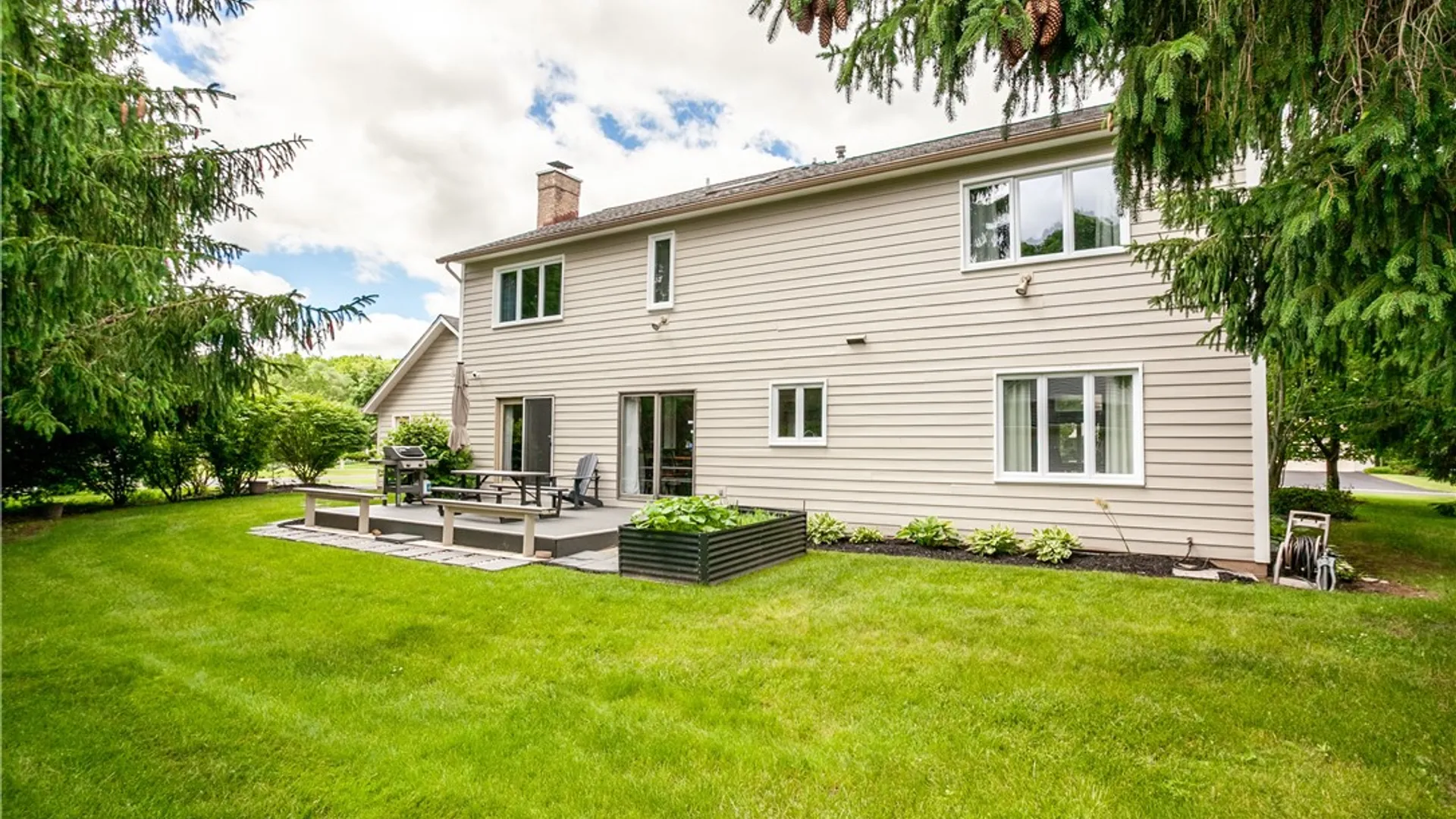 Property at 72 Caversham Woods, Pittsford, NY 14534 46