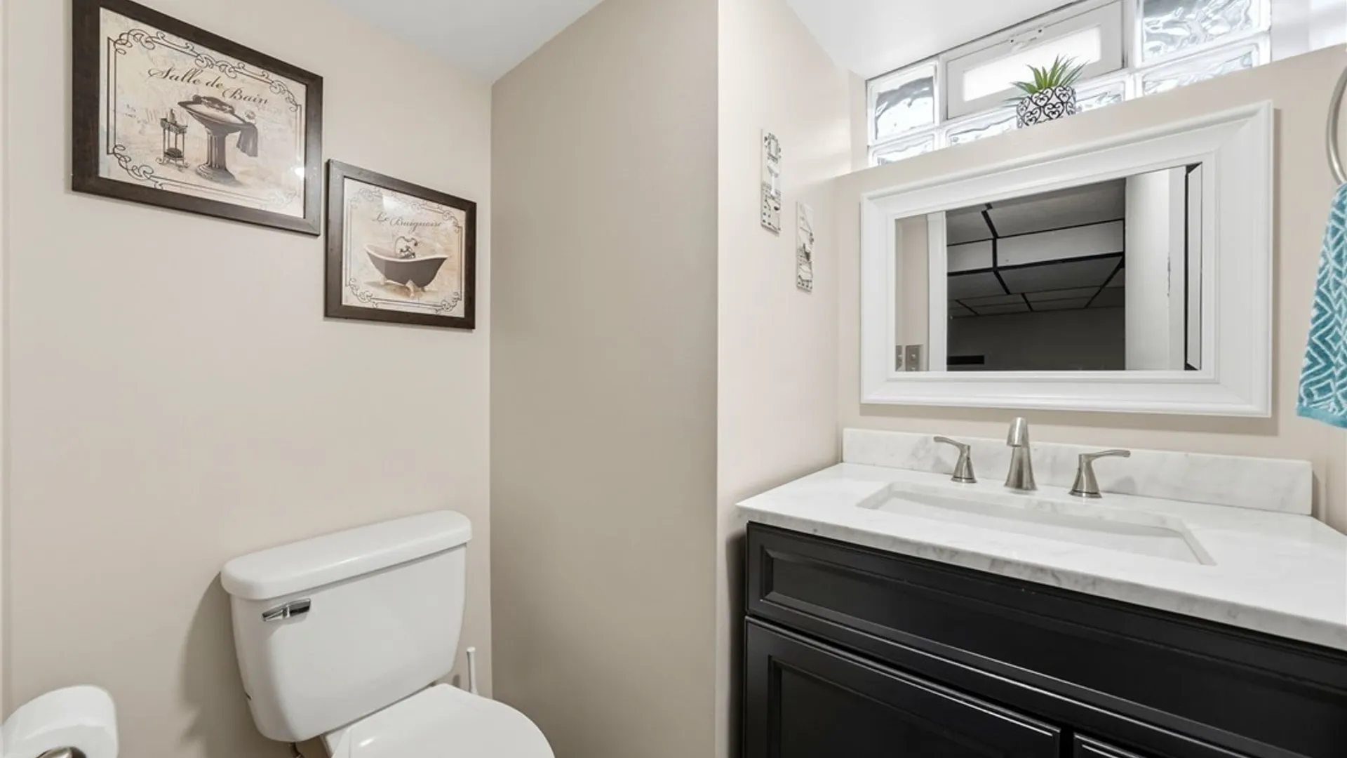 Property at 107 Bronx Drive, Cheektowaga, NY 14227 24
