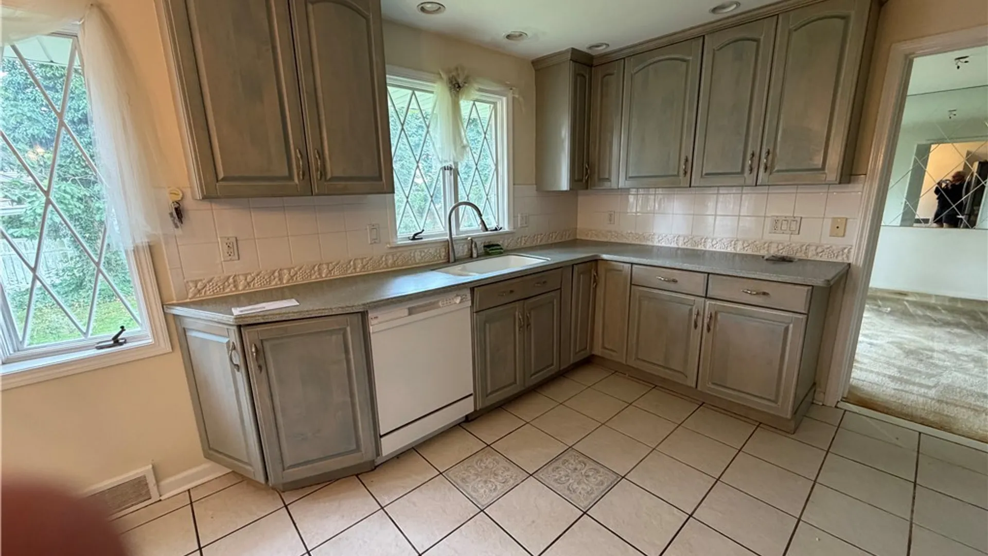Property at 821 College Terrace, Niagara Falls, NY 14305 18