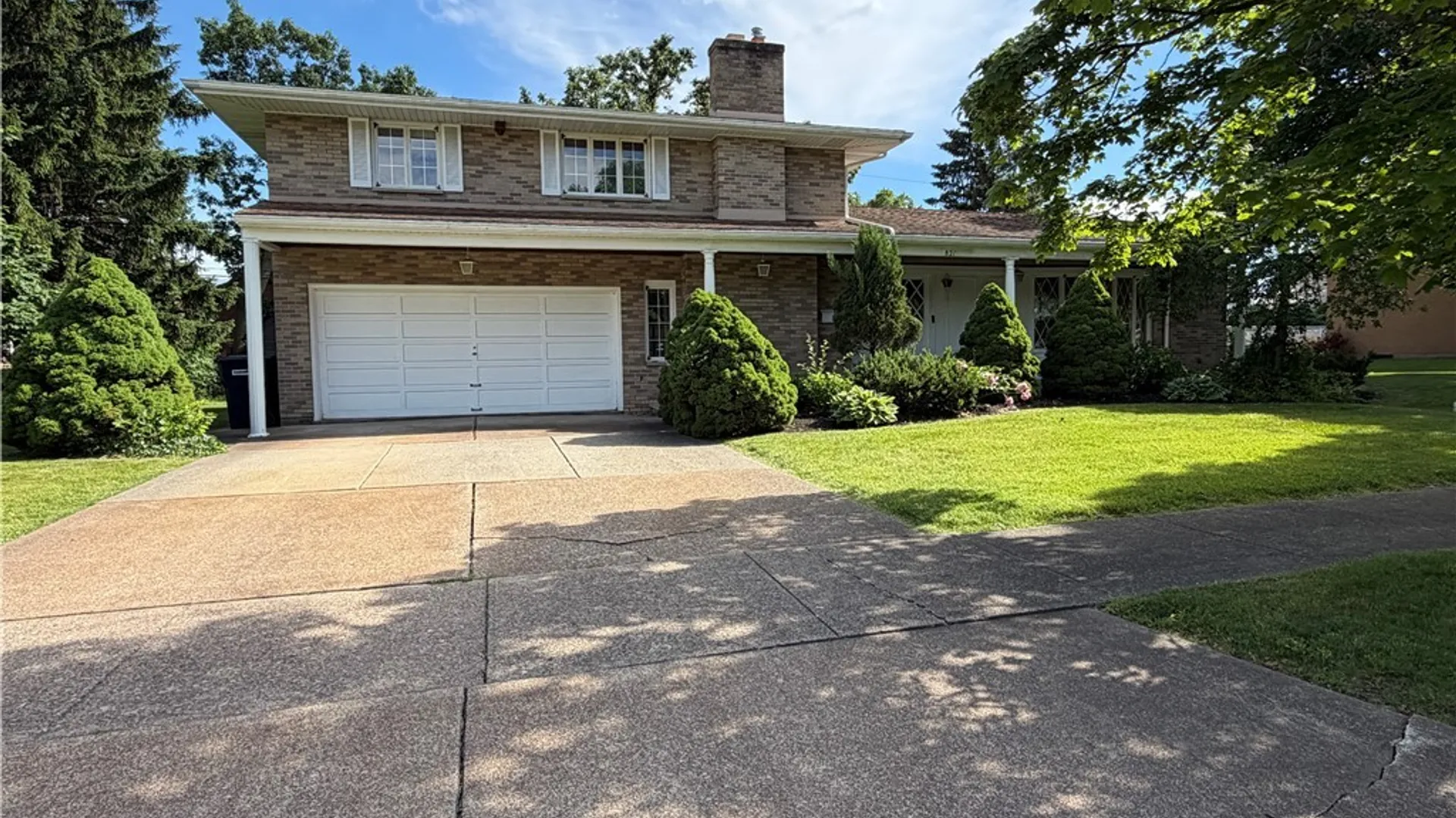 Property at 821 College Terrace, Niagara Falls, NY 14305 3