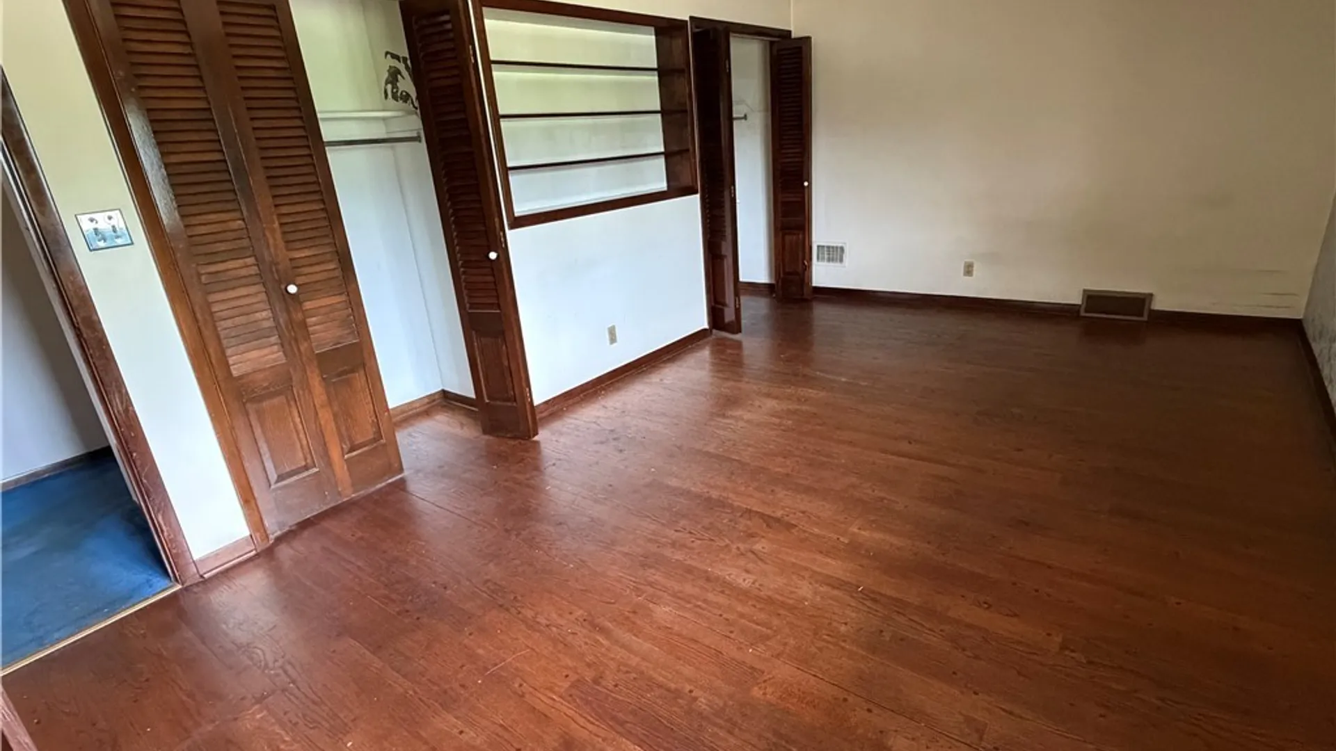 Property at 821 College Terrace, Niagara Falls, NY 14305 32