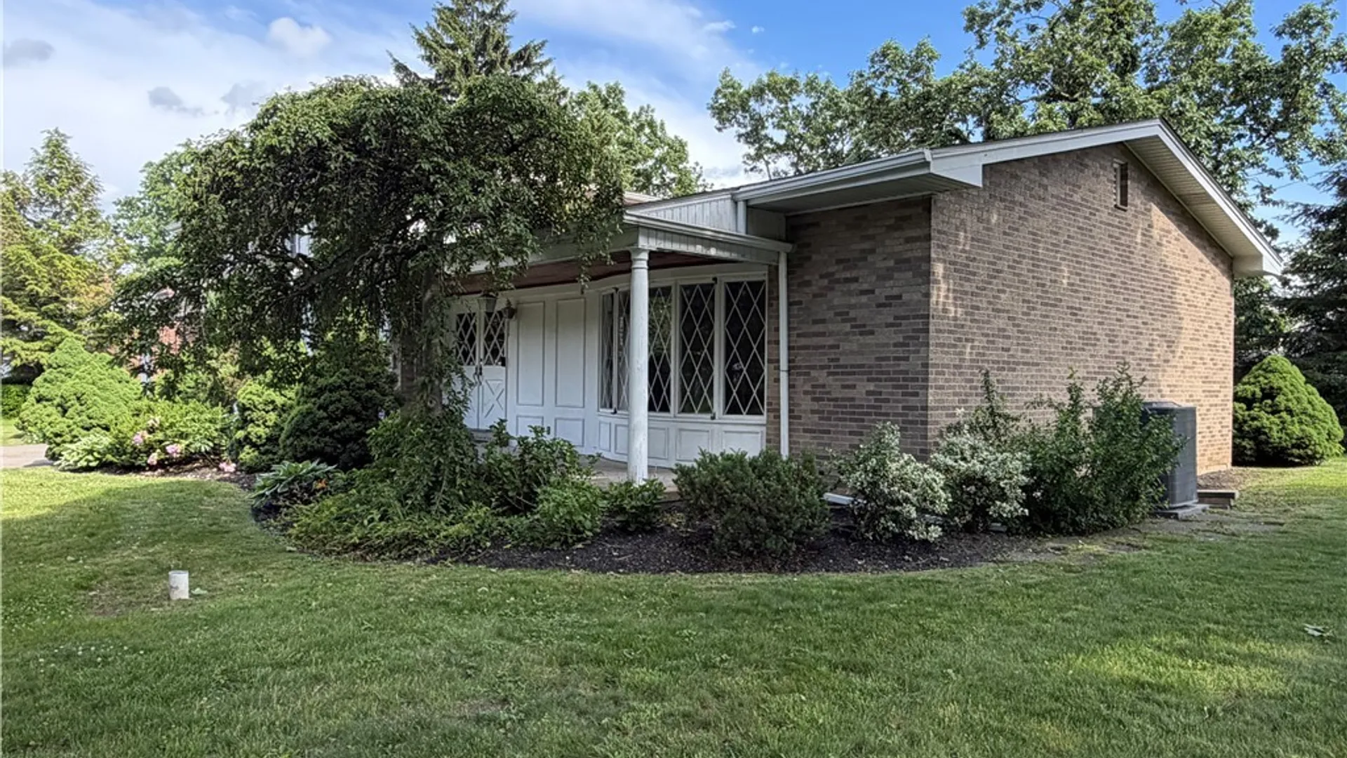 Property at 821 College Terrace, Niagara Falls, NY 14305 4