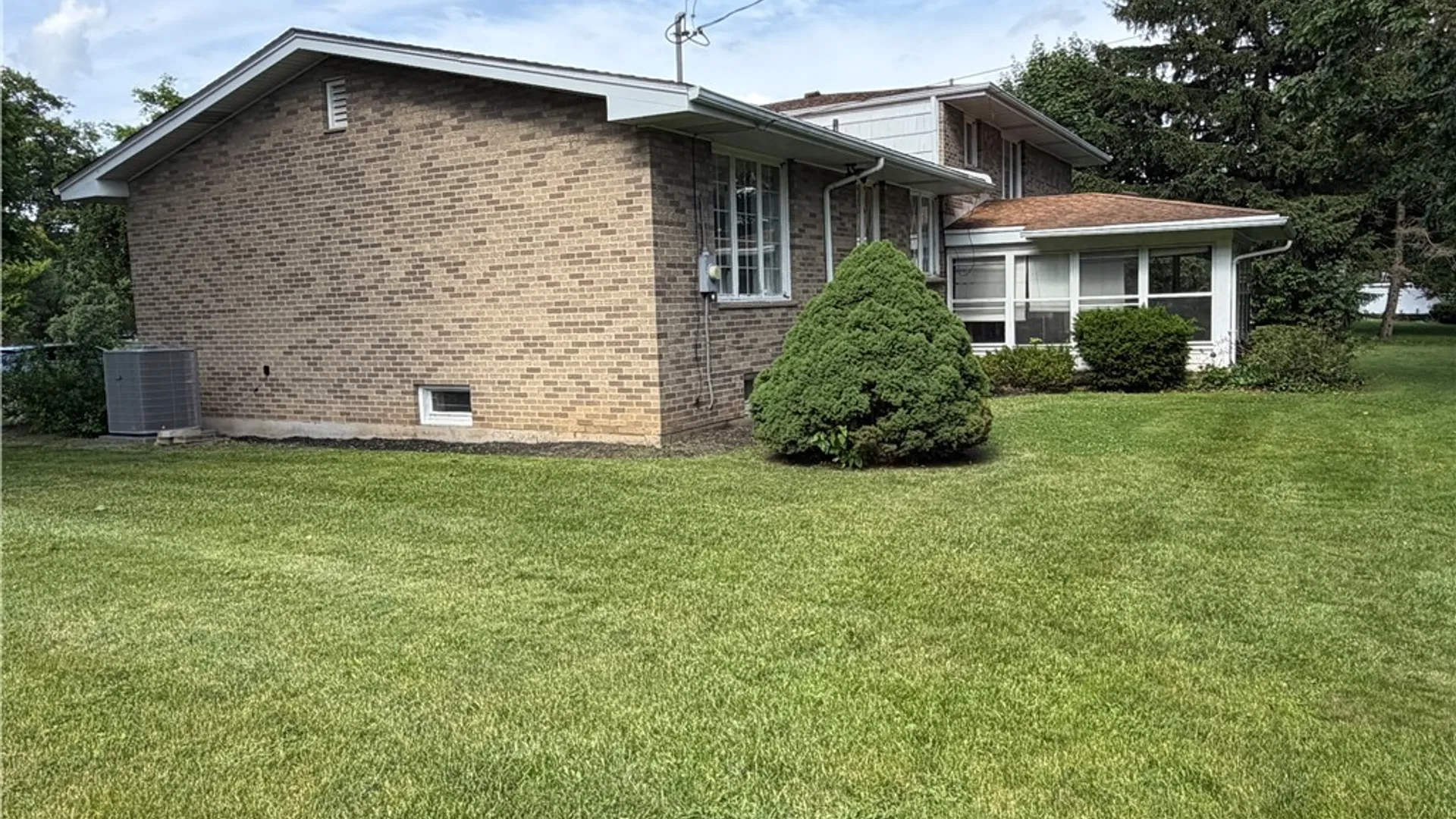Property at 821 College Terrace, Niagara Falls, NY 14305 6