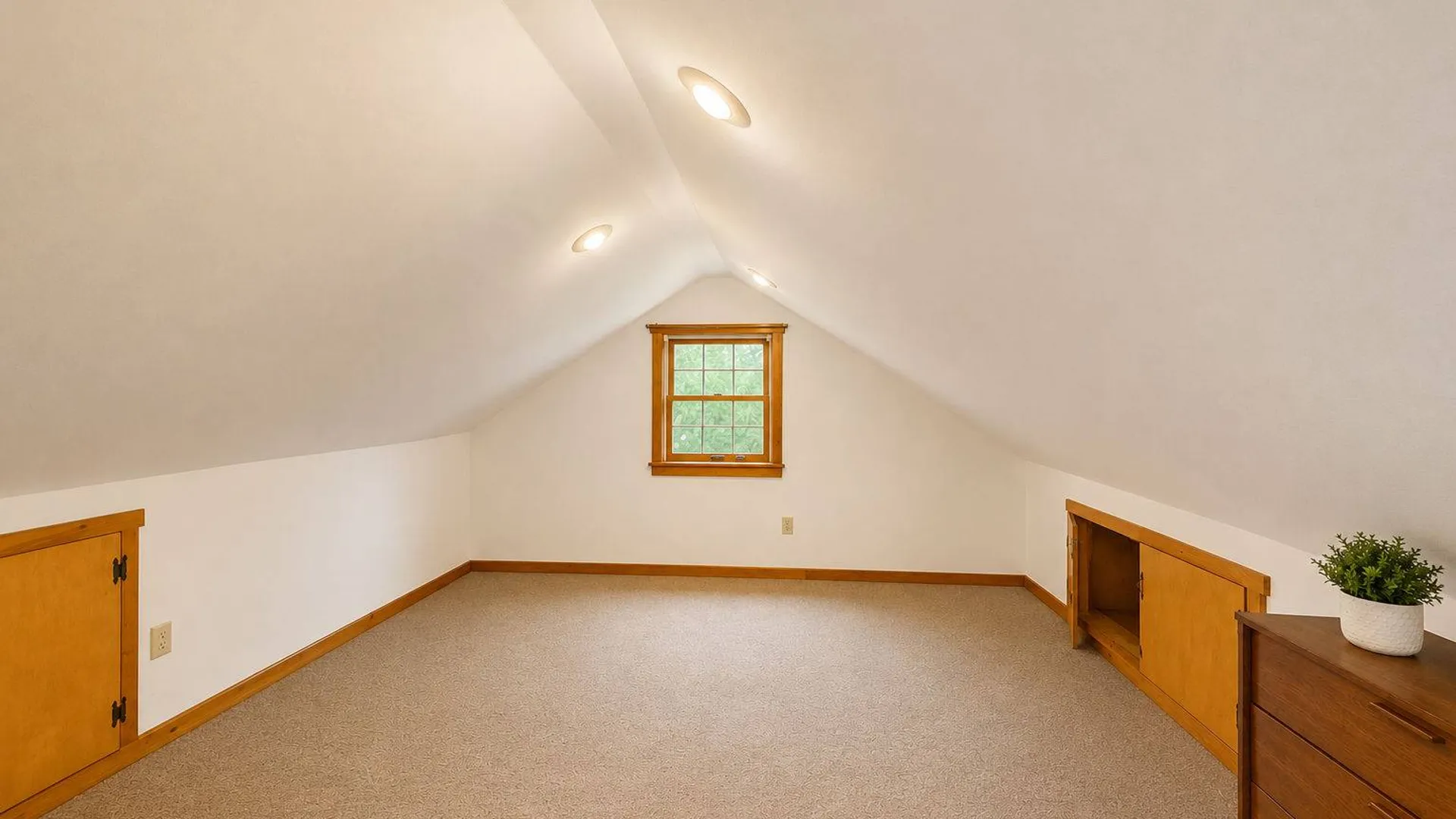 Property at 9 Easy Street, Hopewell Junction, NY 12533 37