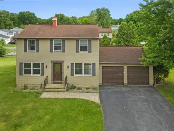 4767 Four Seasons Drive, Clay, NY 13088