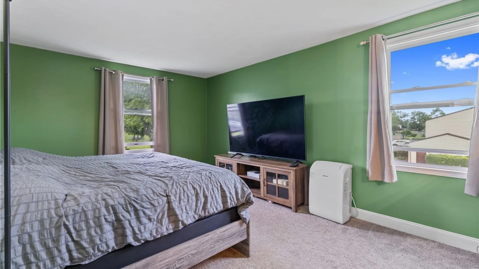 Property at 4767 Four Seasons Drive, Clay, NY 13088 21