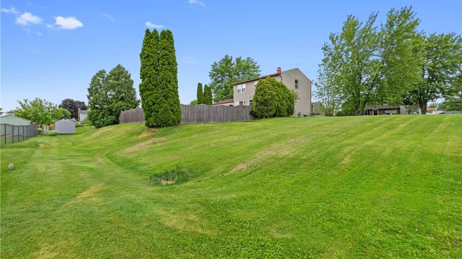 Property at 4767 Four Seasons Drive, Clay, NY 13088 32