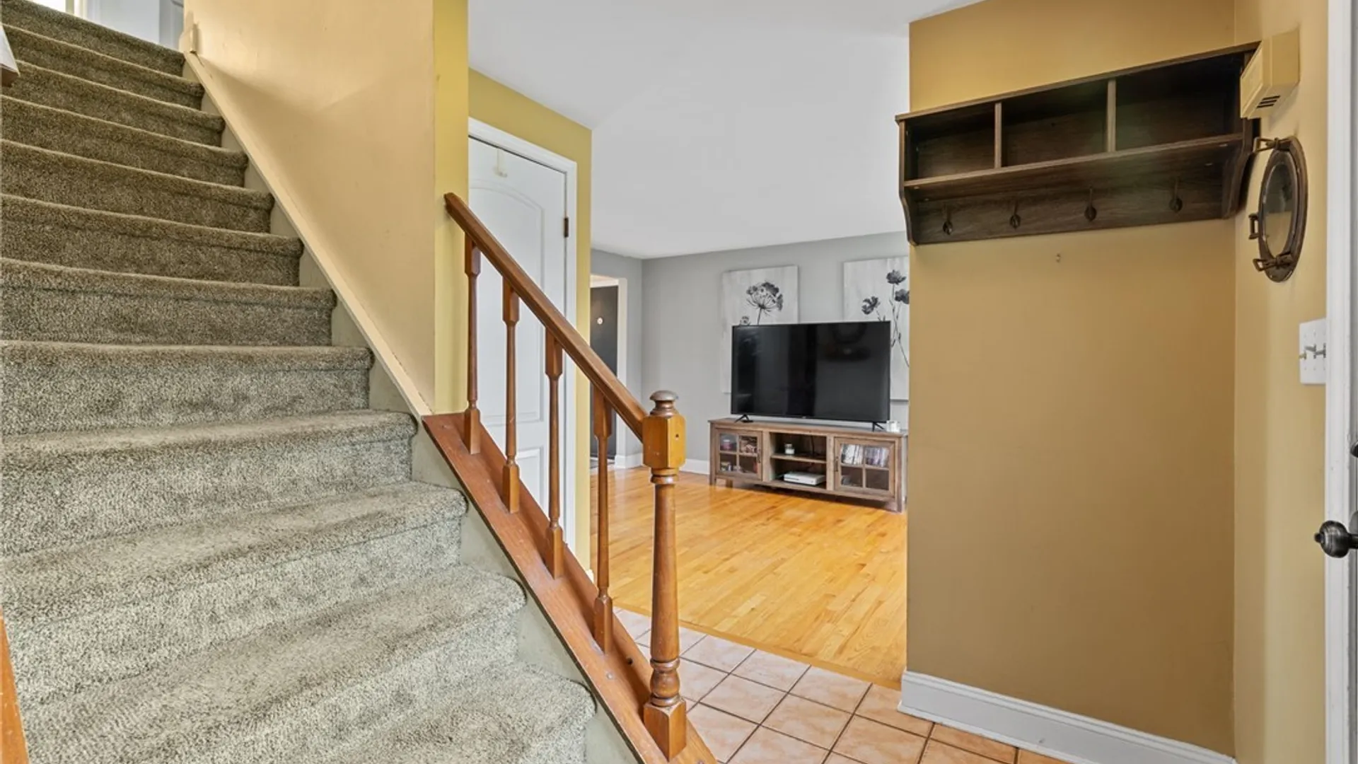 Property at 4767 Four Seasons Drive, Clay, NY 13088 7