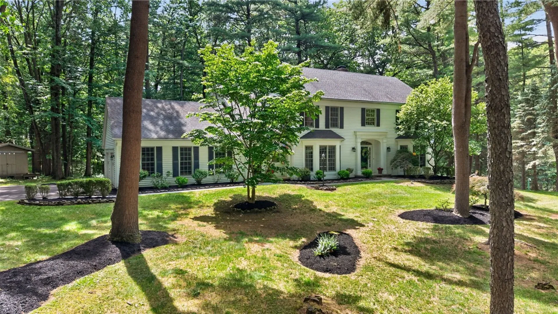 Property at 9 Lily Pond Lane, Perinton, NY 14534 2