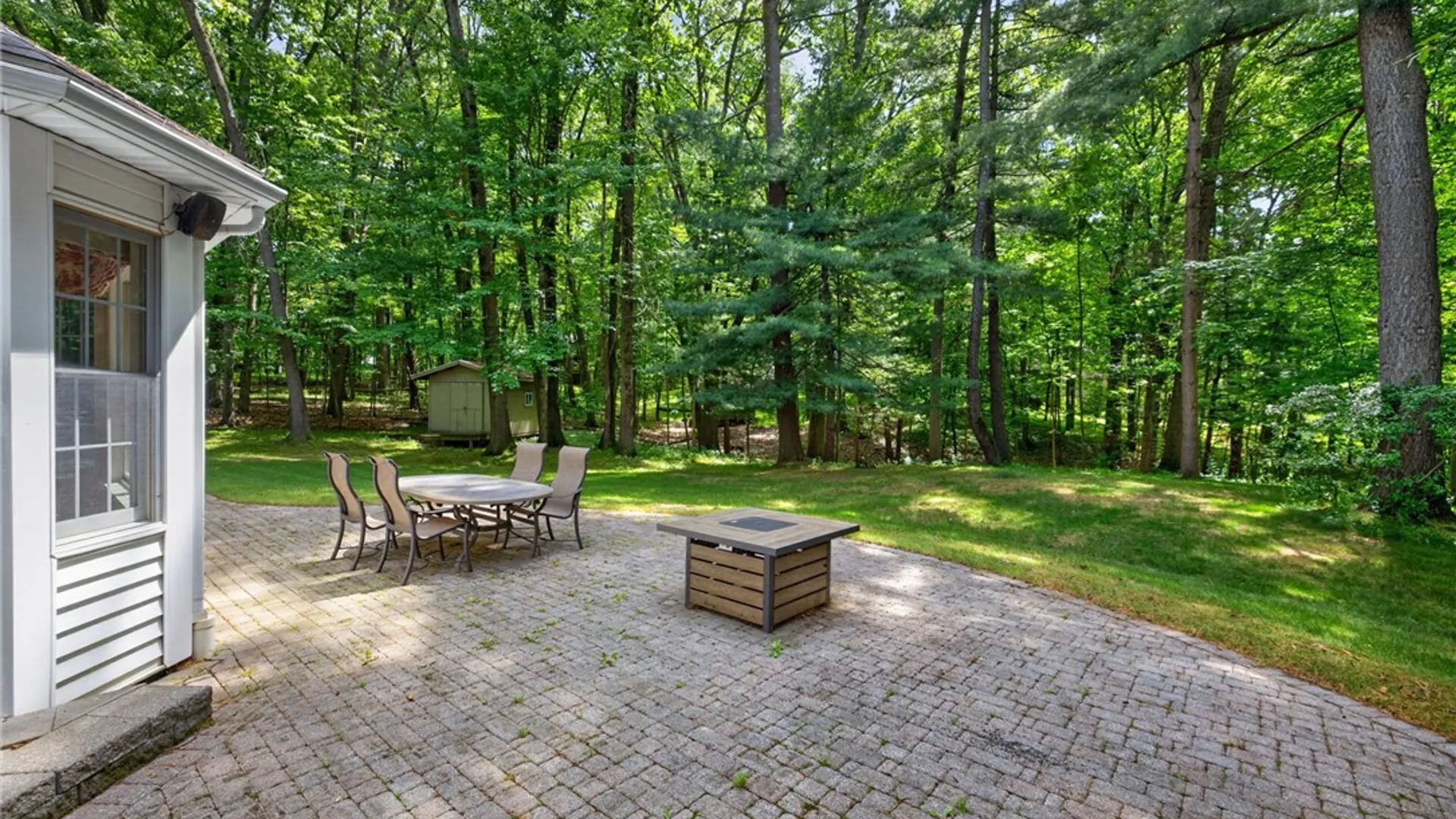 Property at 9 Lily Pond Lane, Perinton, NY 14534 43