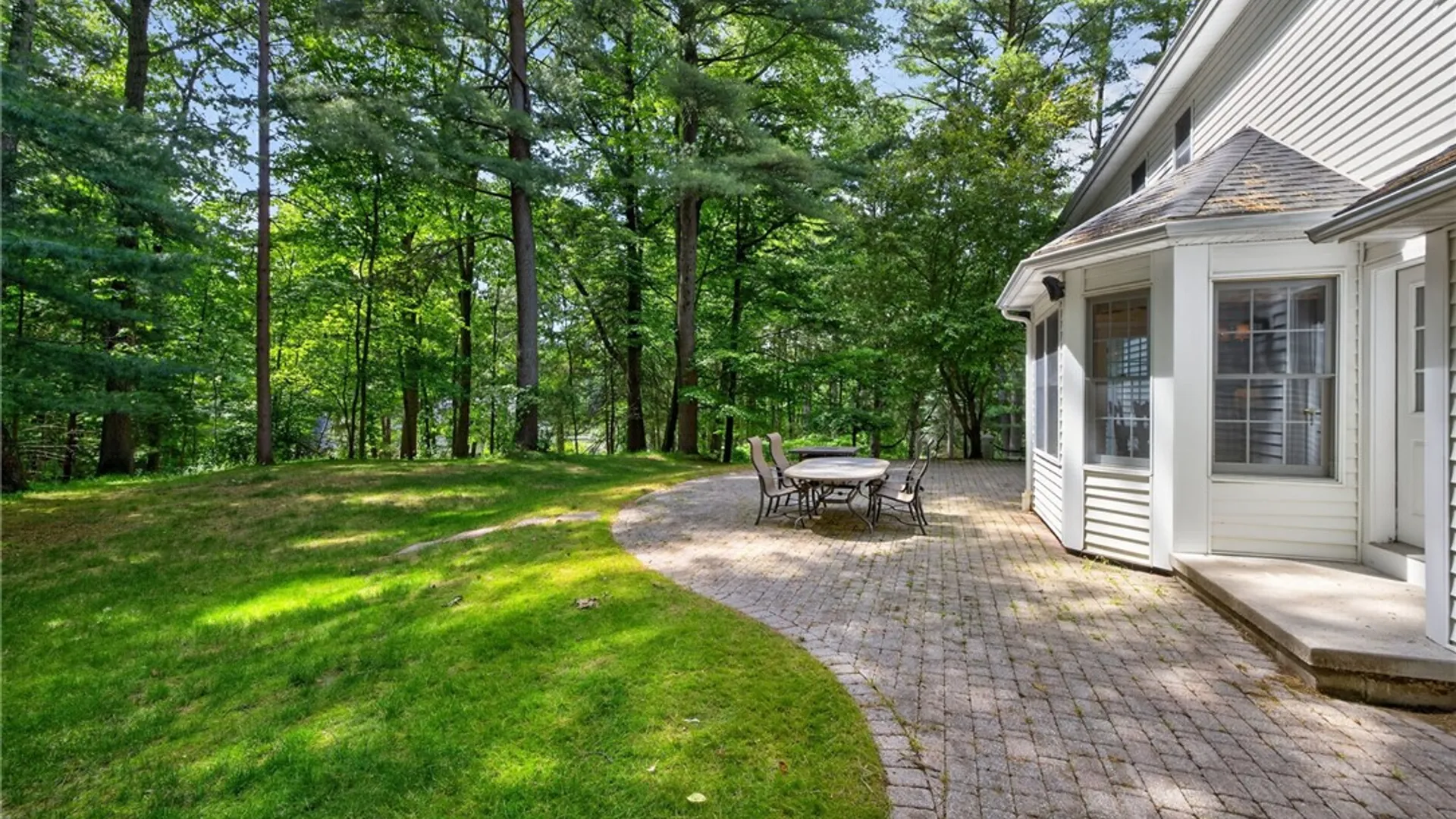 Property at 9 Lily Pond Lane, Perinton, NY 14534 44