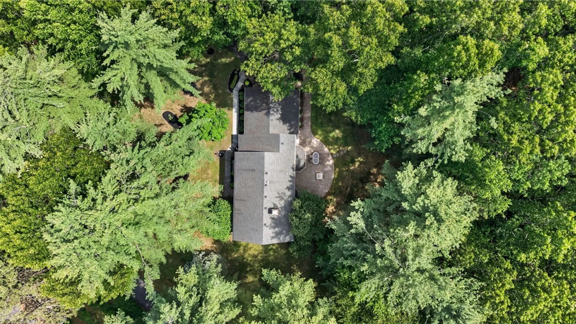 Property at 9 Lily Pond Lane, Perinton, NY 14534 49