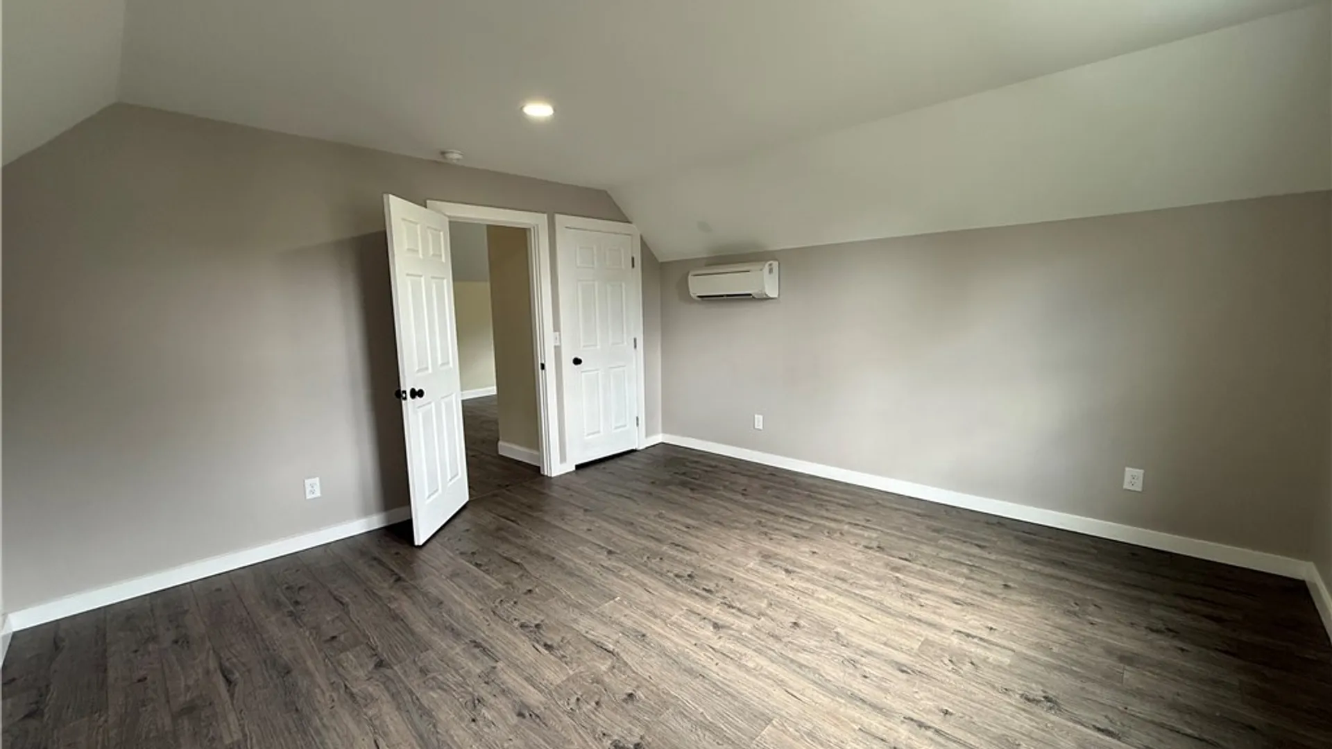 Property at 614 N Mcbride Street, Syracuse, NY 13203 6