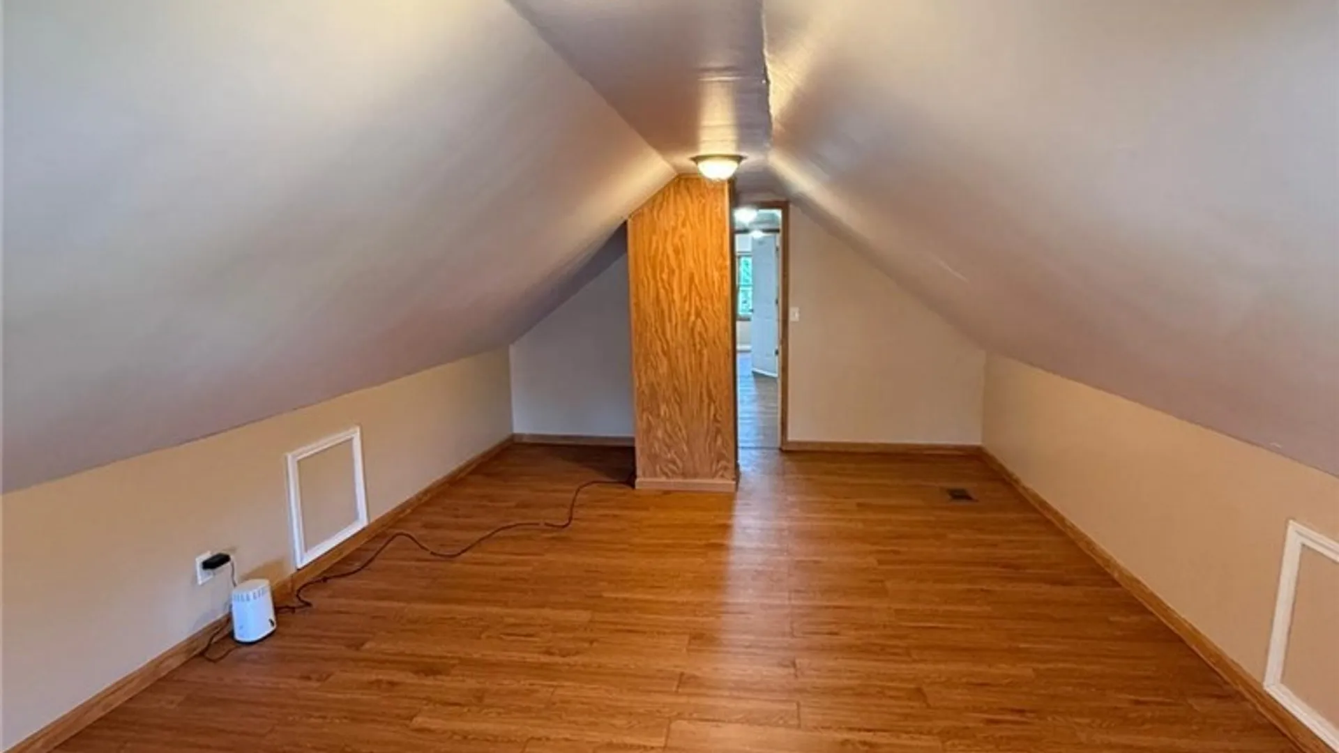Property at 21 Amber Street, Buffalo, NY 14220 16