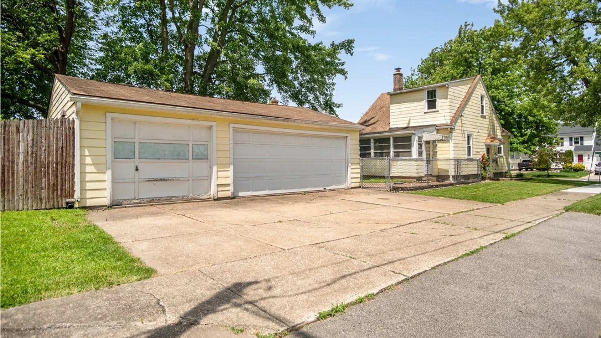 Property at 100 Linwood Avenue, Tonawanda, NY 14150 3