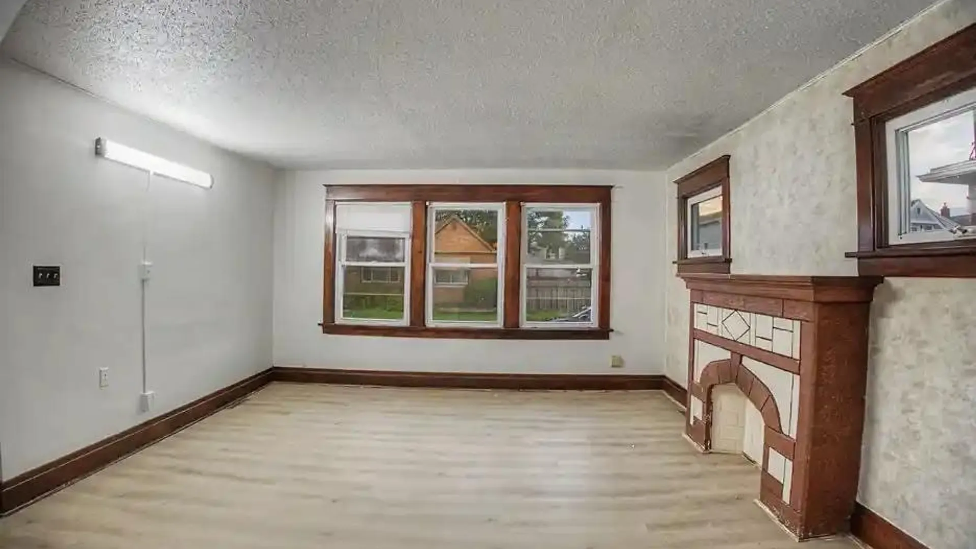 Property at 103 Preston Road, Cheektowaga, NY 14215 11