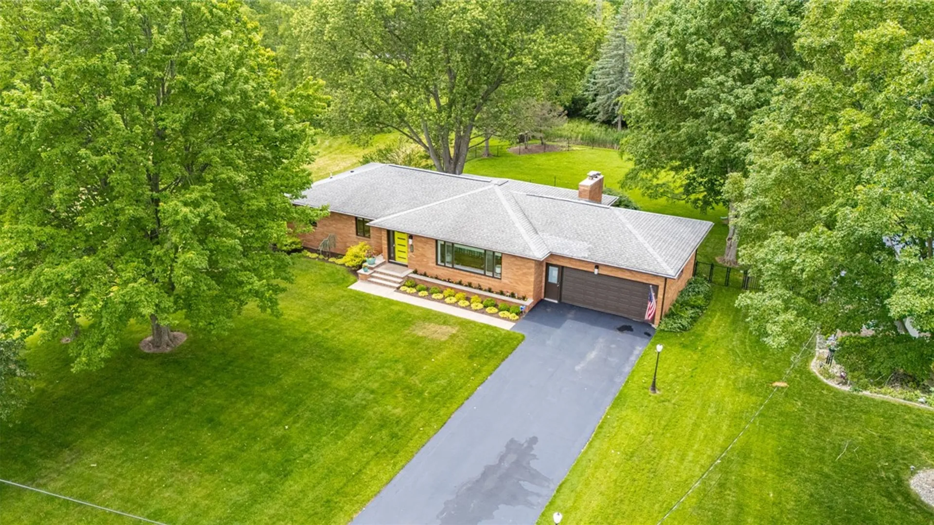 Property at 195 Locust Hill Drive, Henrietta, NY 14618 2