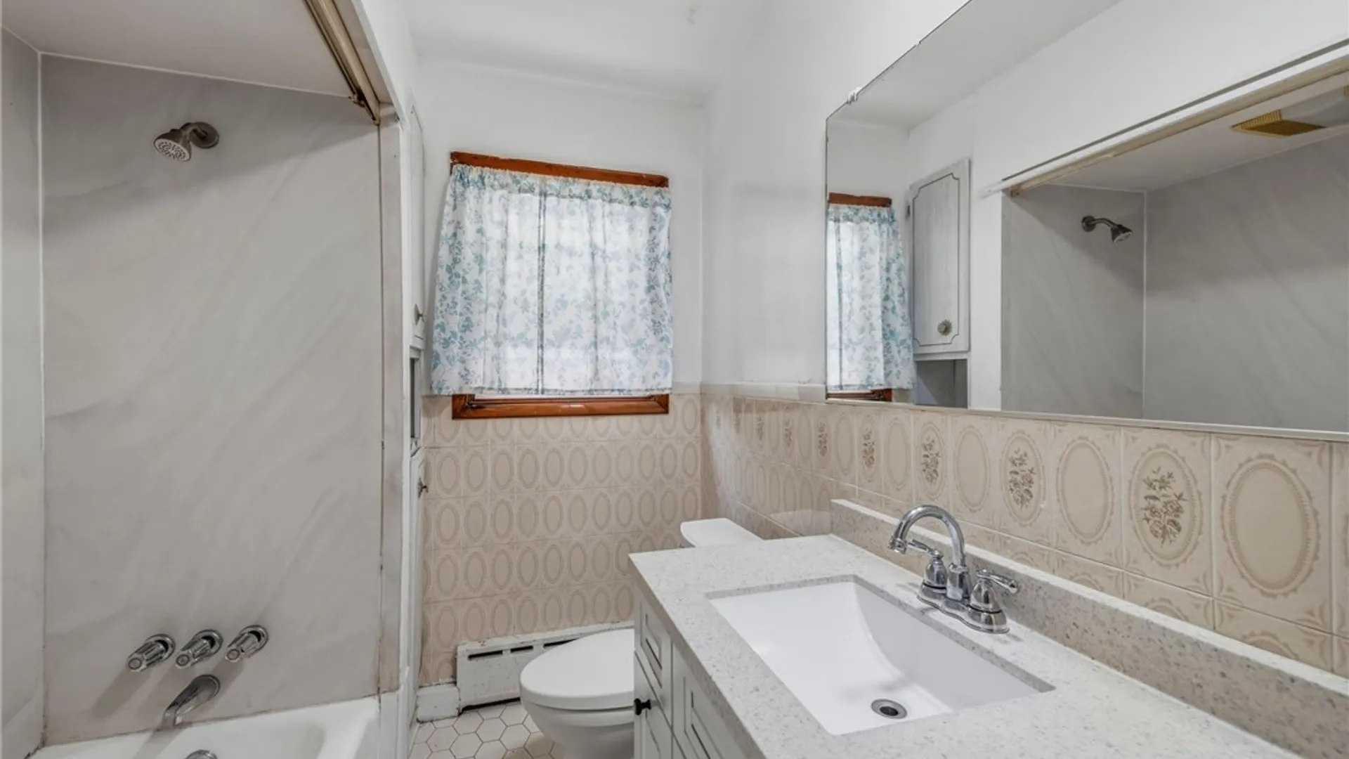 Property at 504 Plymouth Avenue, Buffalo, NY 14213 21