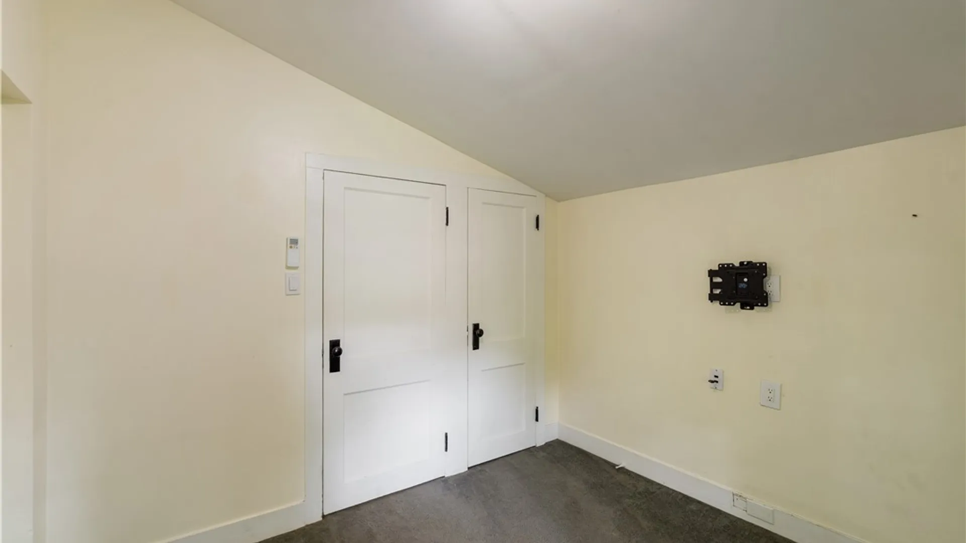 Property at 136 Etruscan Ln E, Corning City, NY 14830 30