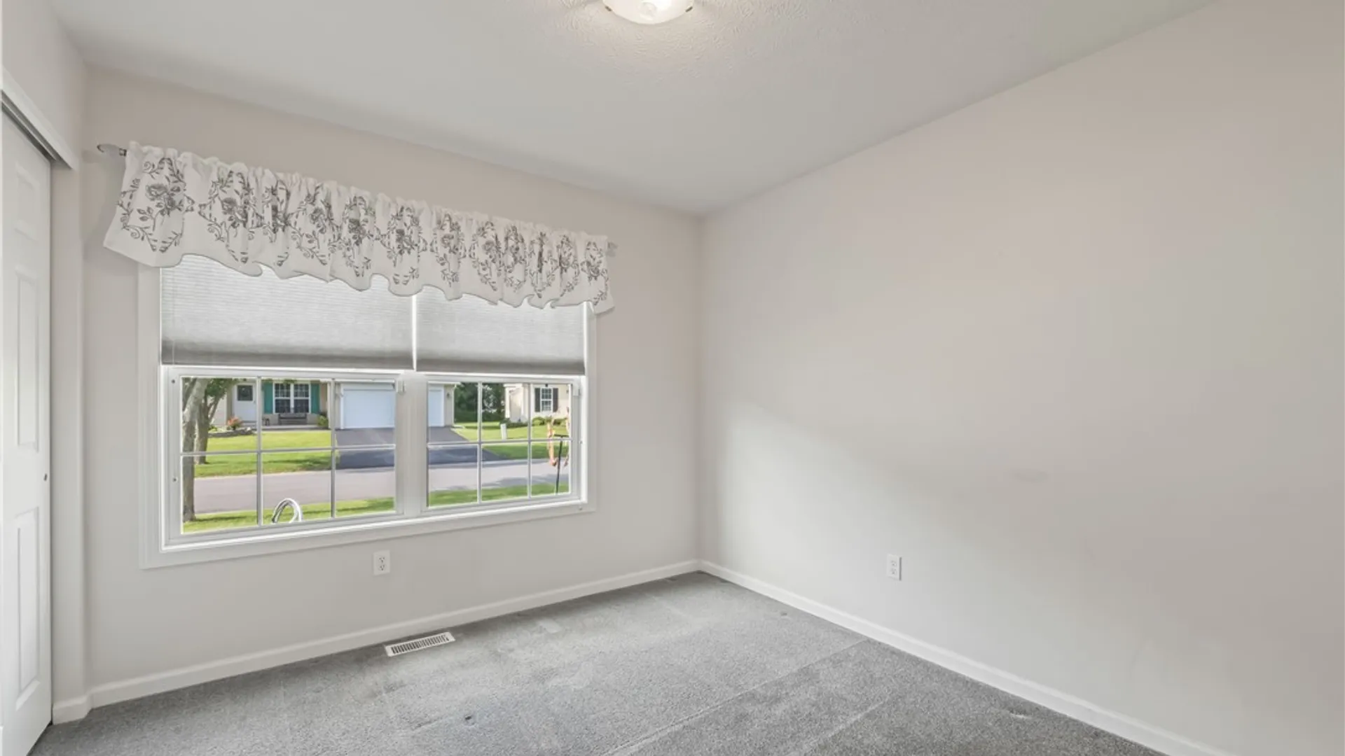 Property at 11 Shirleen Drive, Parma, NY 14468 17