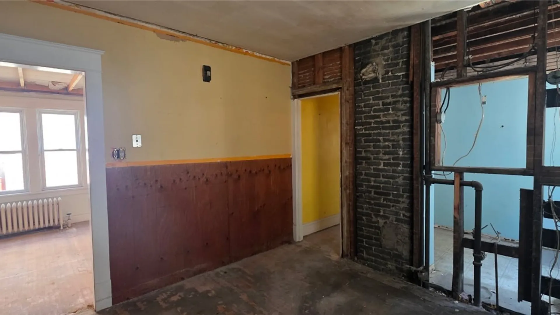 Property at 27 Crestwood Avenue, Buffalo, NY 14216 7