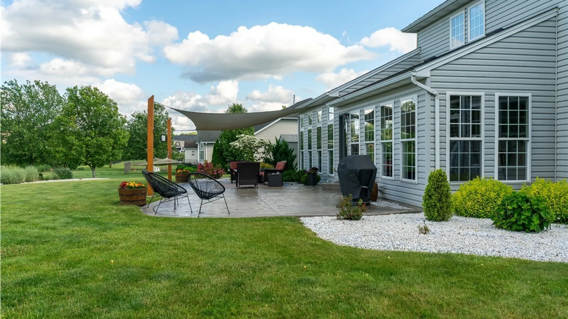 Property at 17 Graystone Lane, Orchard Park, NY 14127 48